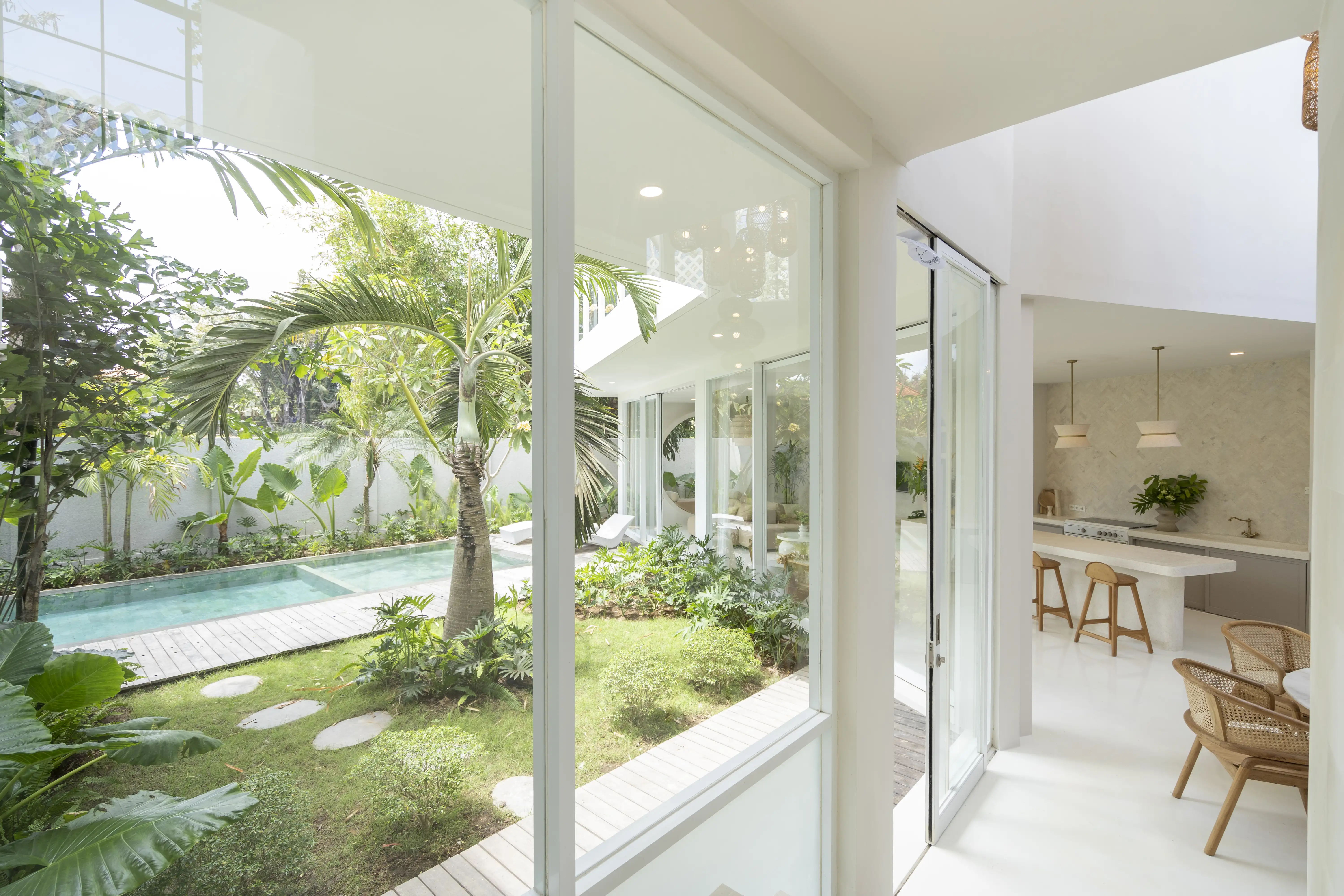 Villa 400m² in Indonesia, Umalas. Priced at 899000$ rent photo-25