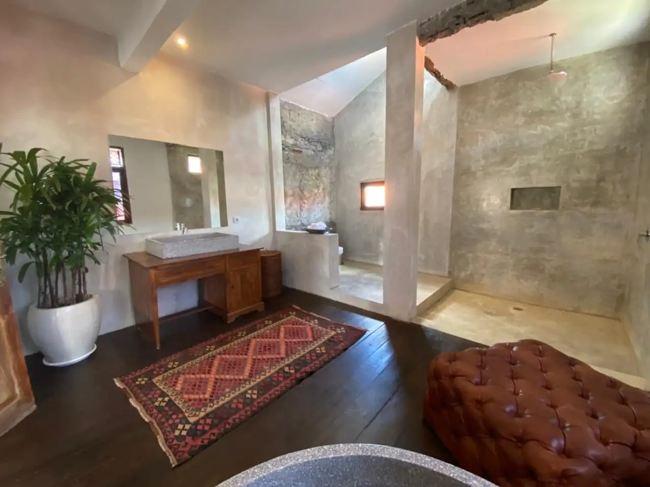Flat 120m² in Indonesia, Canggu. Priced at 142000$ rent photo-3