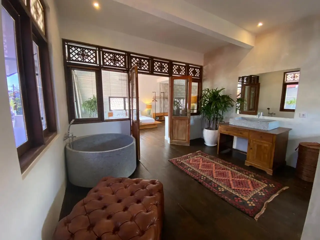Flat 120m² in Indonesia, Canggu. Priced at 142000$ rent photo-4