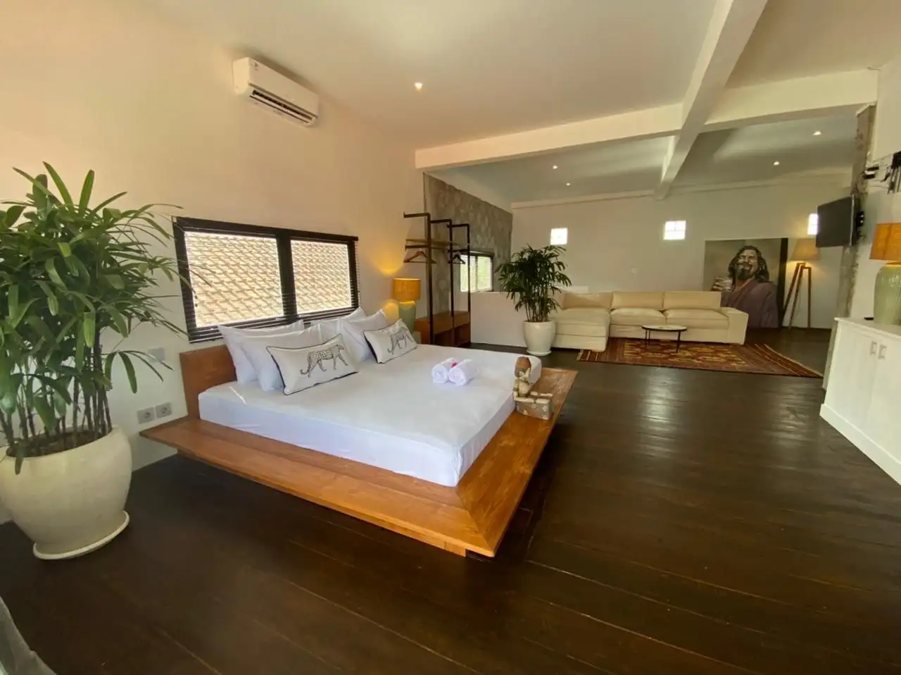 Flat 120m² in Indonesia, Canggu. Priced at 142000$ rent photo-7