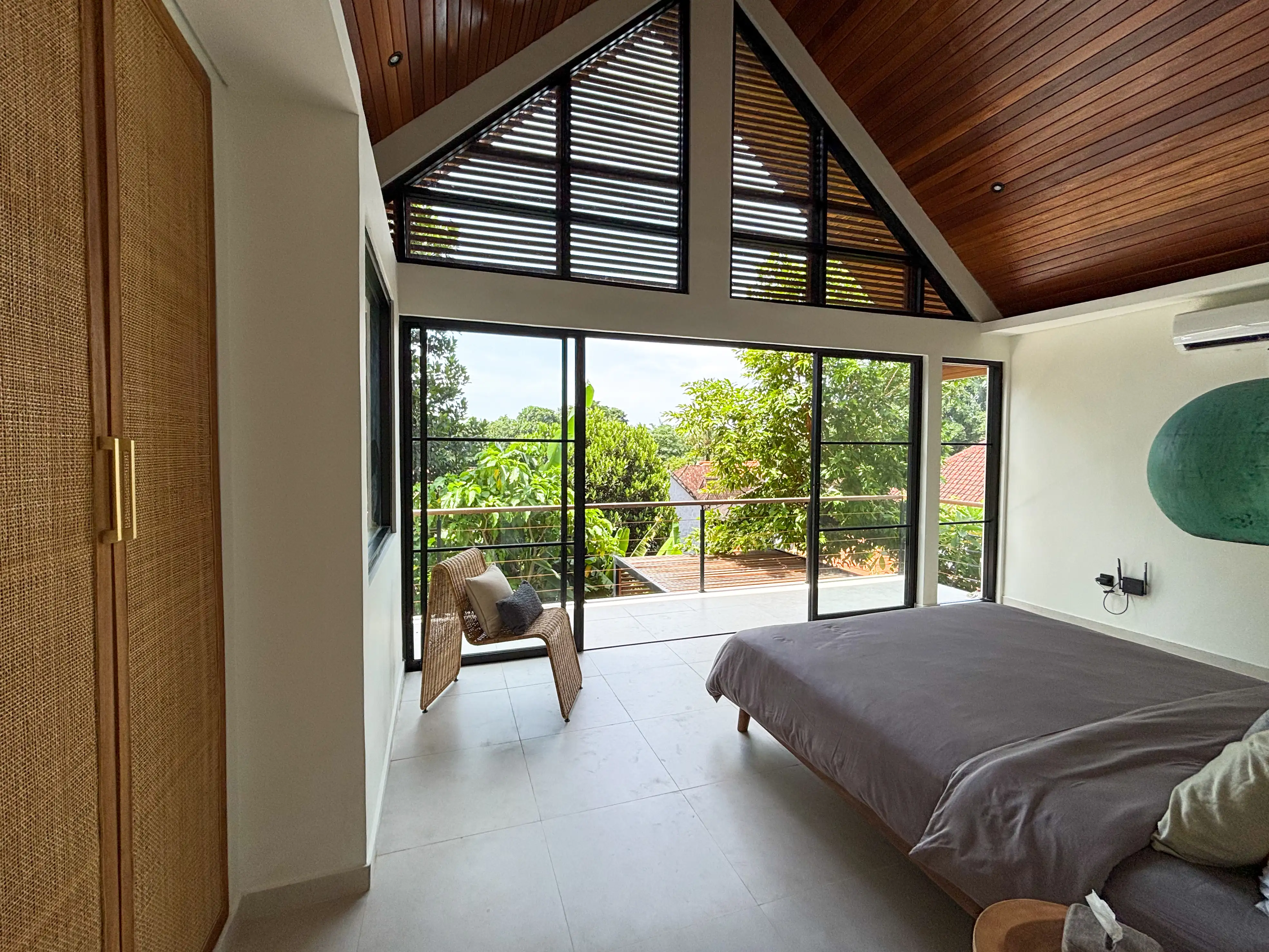 Villa 153m² in Indonesia, Tabanan. Priced at 195000$ rent photo-9