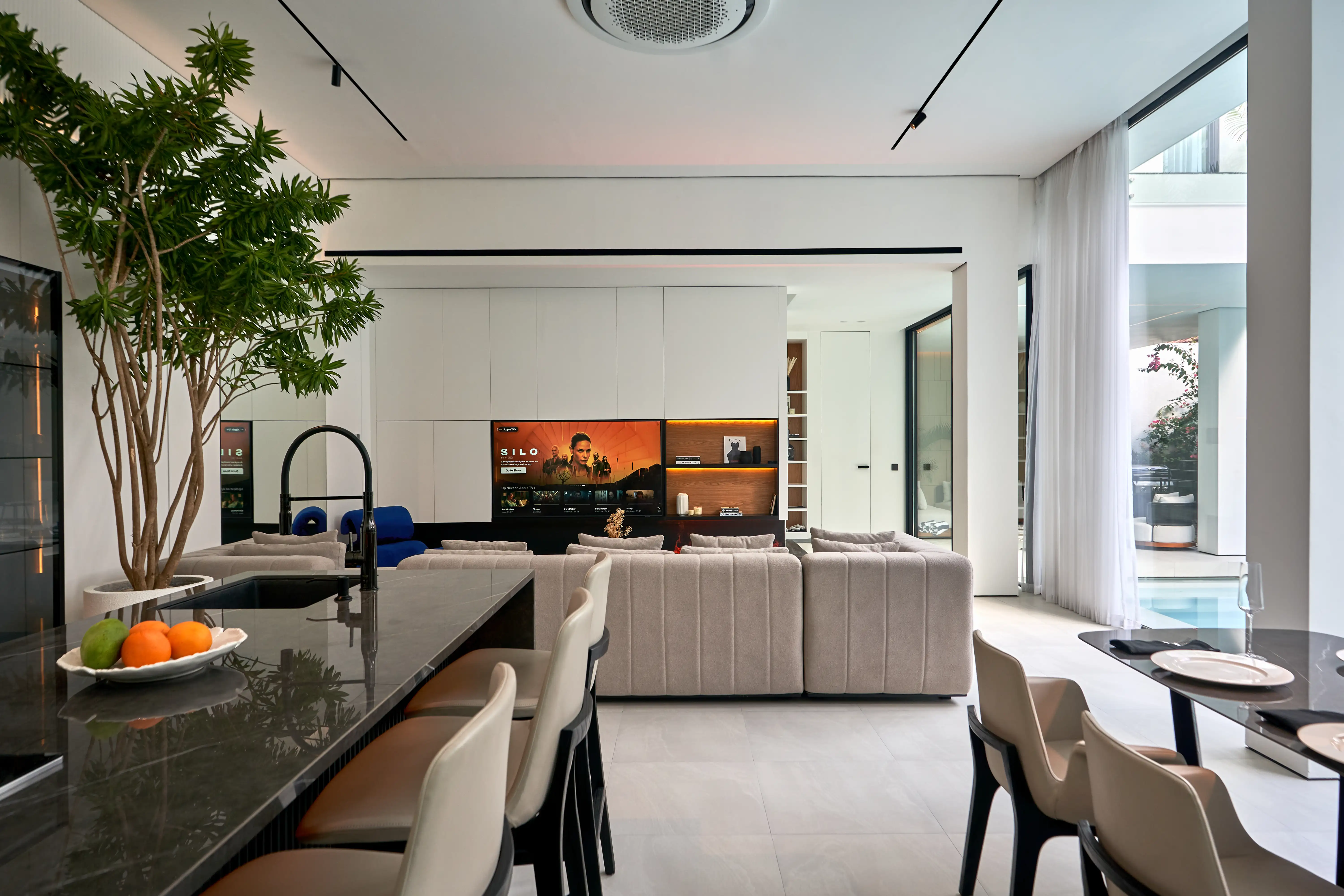 Villa 250m² in Indonesia, Canggu. Priced at 690000$ rent photo-19