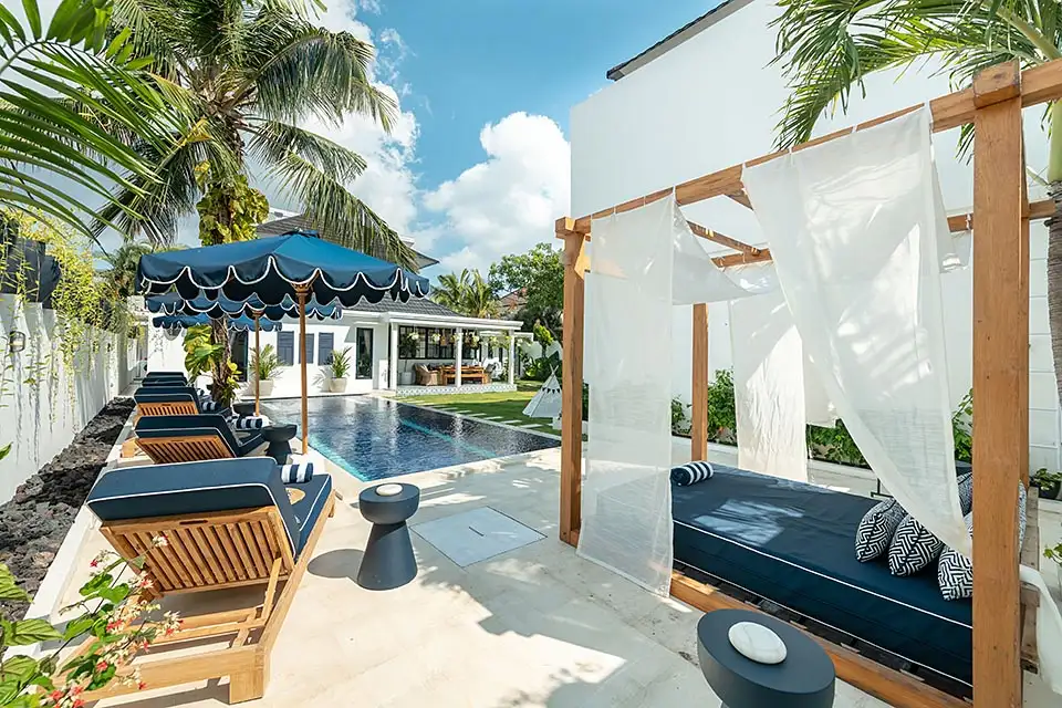 Villa 300m² in Indonesia, Seminyak. Priced at 790000$ rent photo-8
