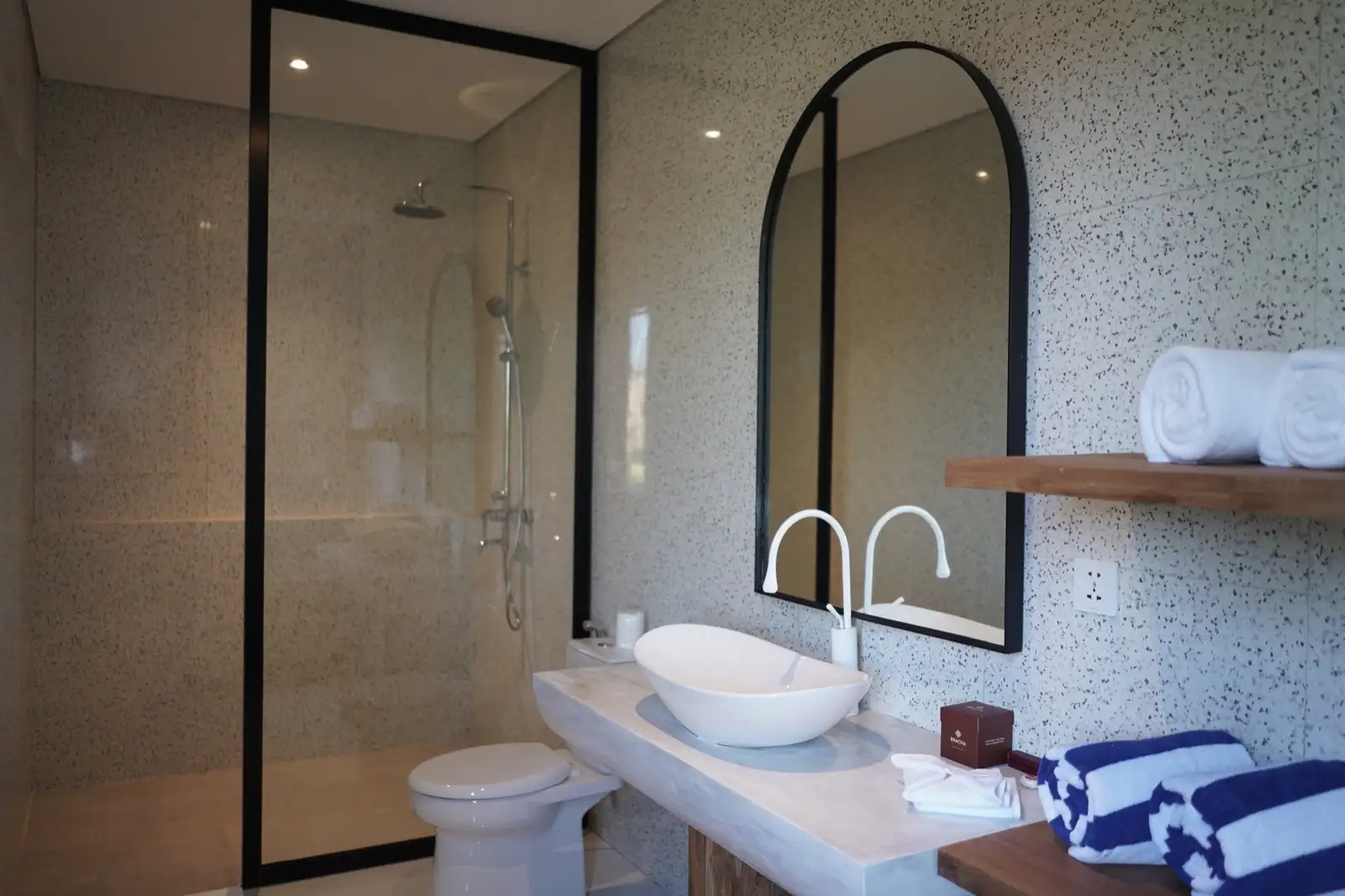 Villa 108m² in Indonesia, Seminyak. Priced at 258493$ rent photo-4