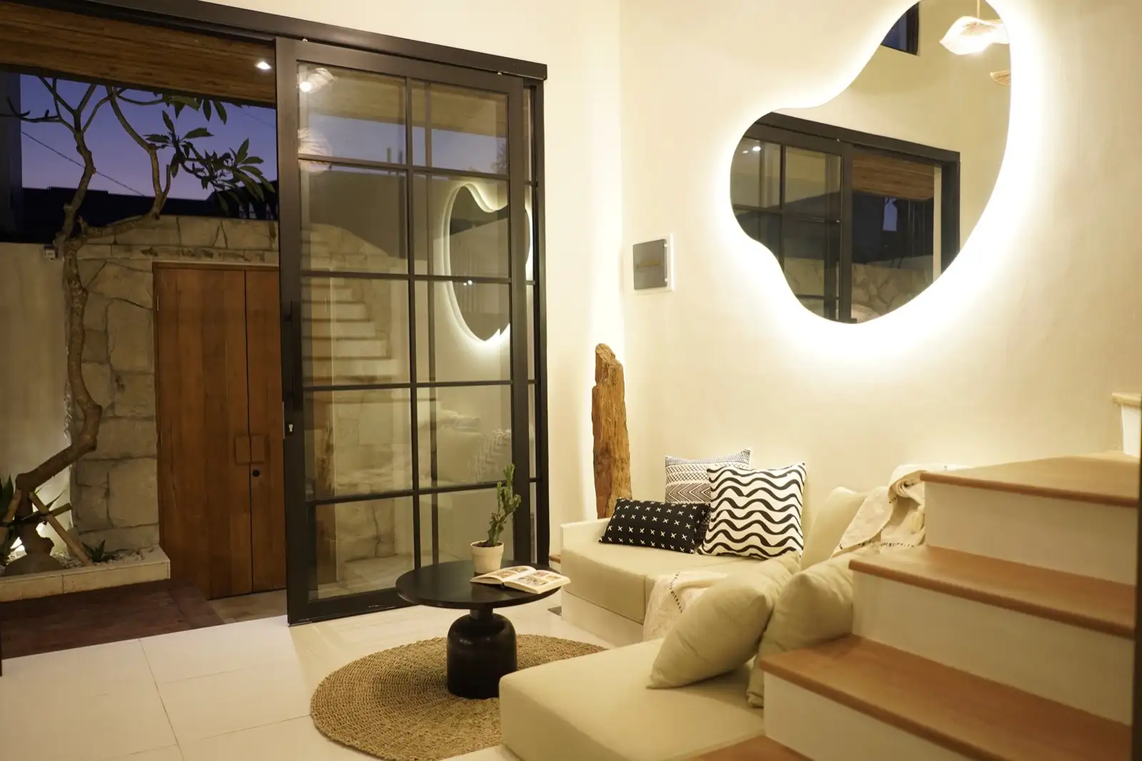Villa 108m² in Indonesia, Seminyak. Priced at 258493$ rent photo-16
