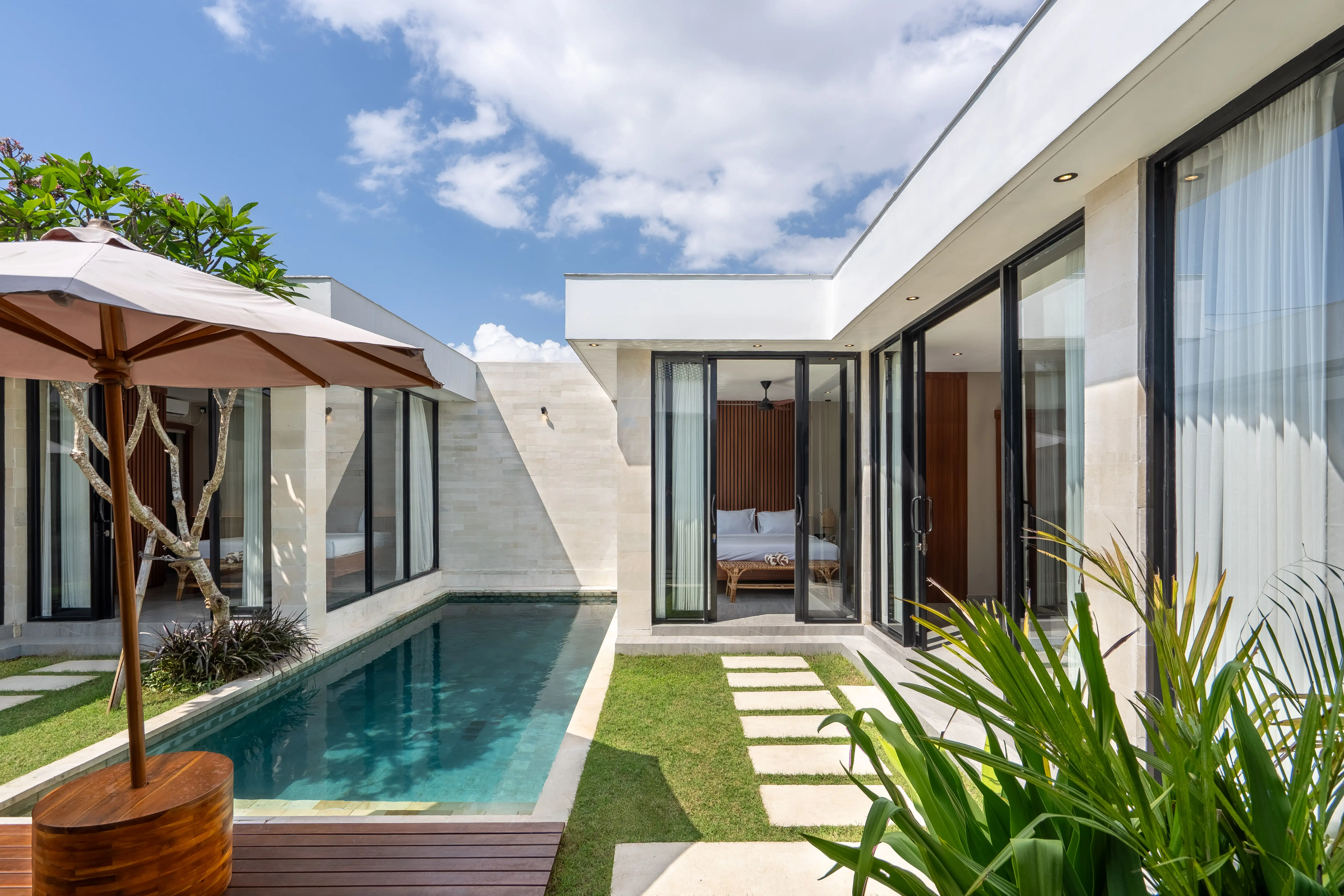 Villa 180m² in Indonesia, Bukit. Priced at 280000$ rent photo-2