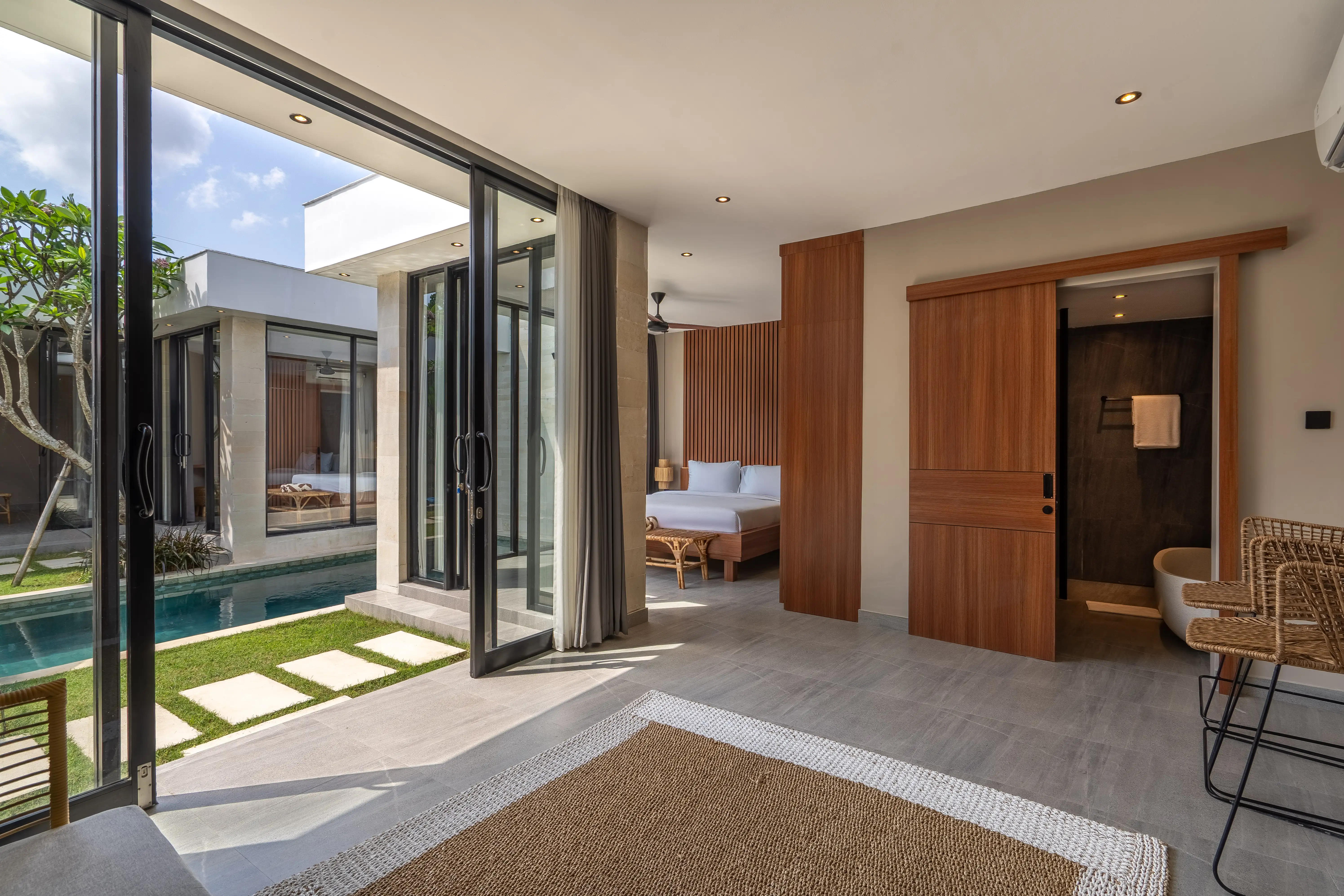 Villa 180m² in Indonesia, Bukit. Priced at 280000$ rent photo-13