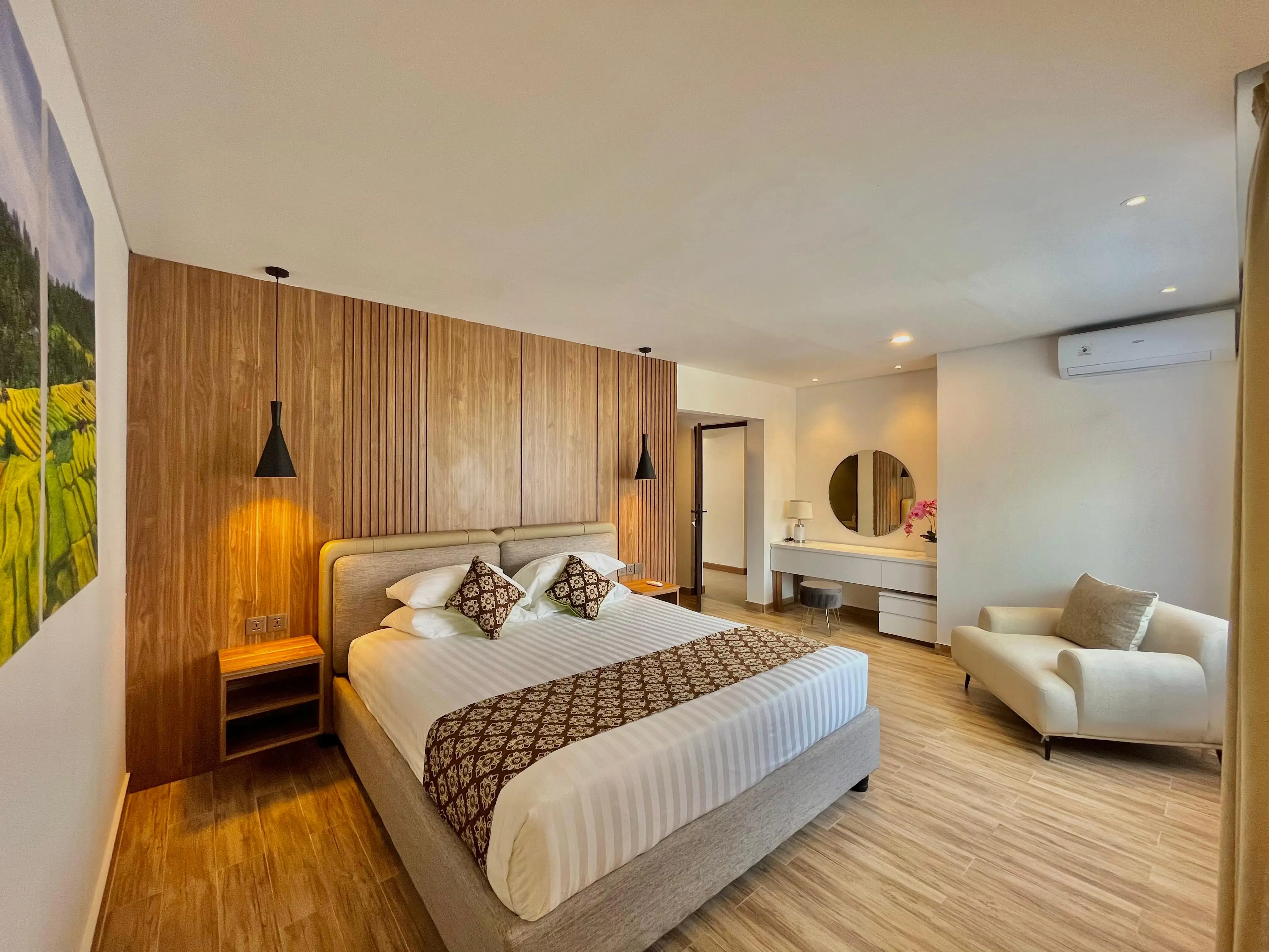Flat 0m² in Indonesia, Bukit. Priced at 174483$ rent photo-4