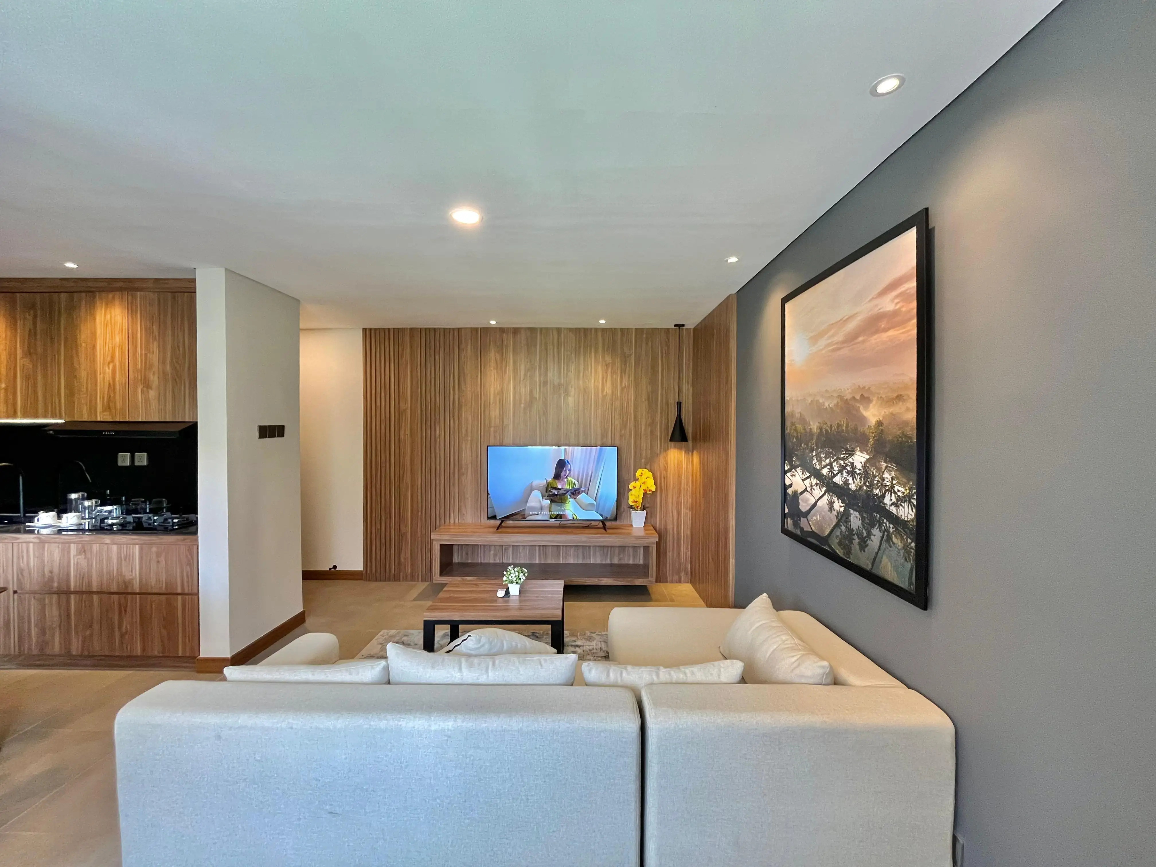Flat 50m² in Indonesia, Bukit. Priced at 84010$ rent photo-12