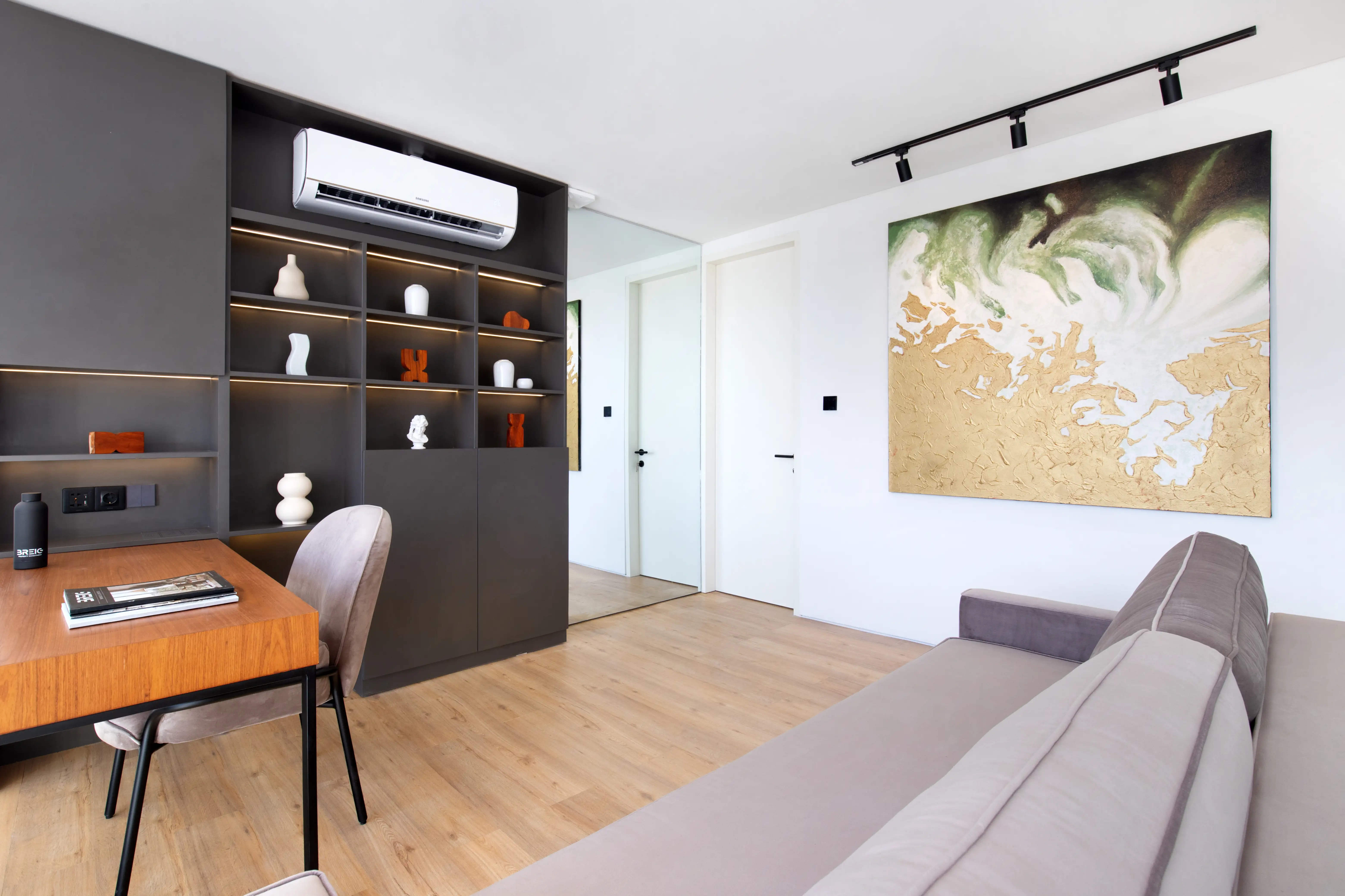 Villa 101m² in Indonesia, Canggu. Priced at 370000$ rent photo-10