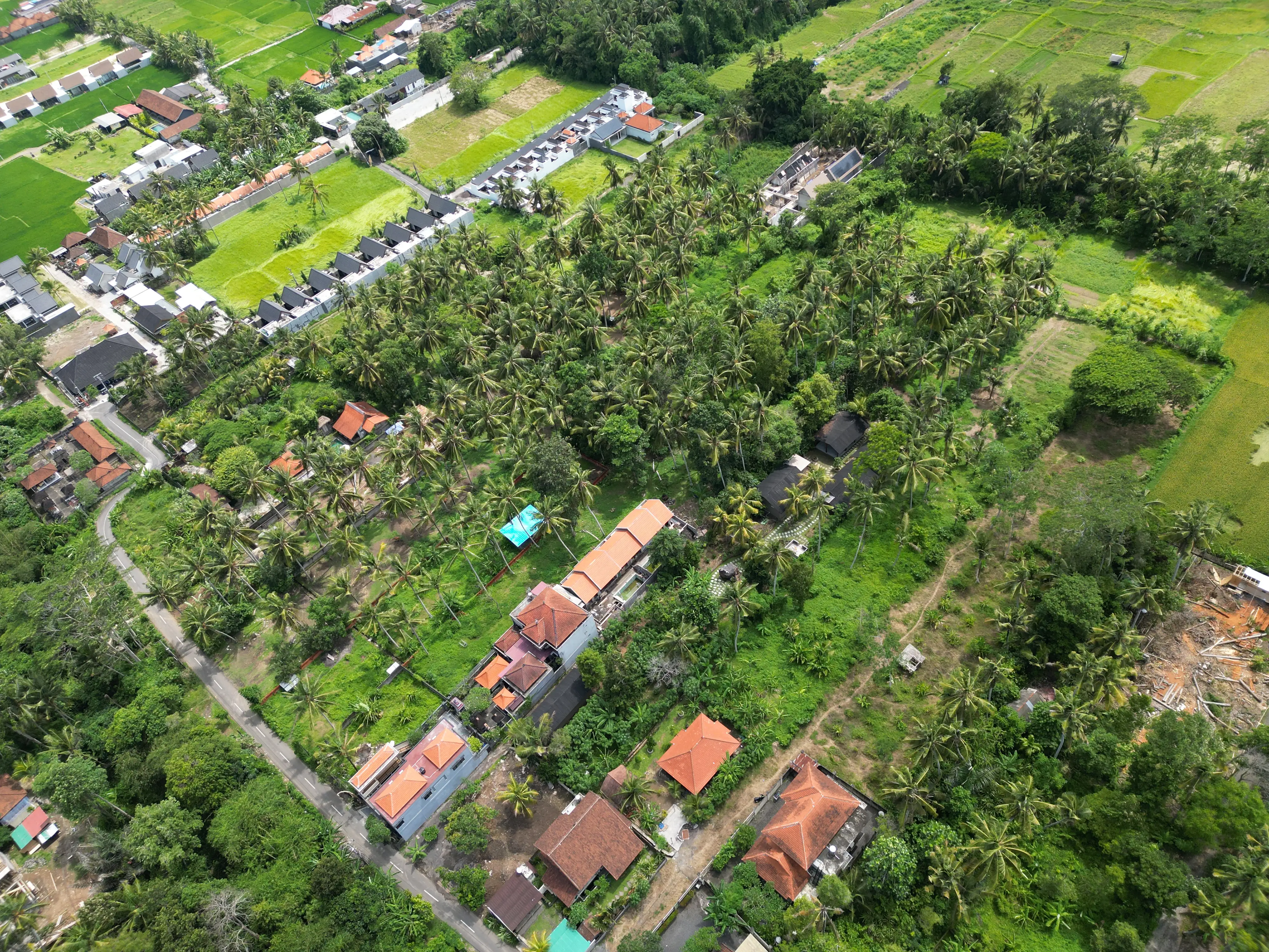 Land 0m² in Indonesia, Ubud. Priced at 334425$ rent photo-1