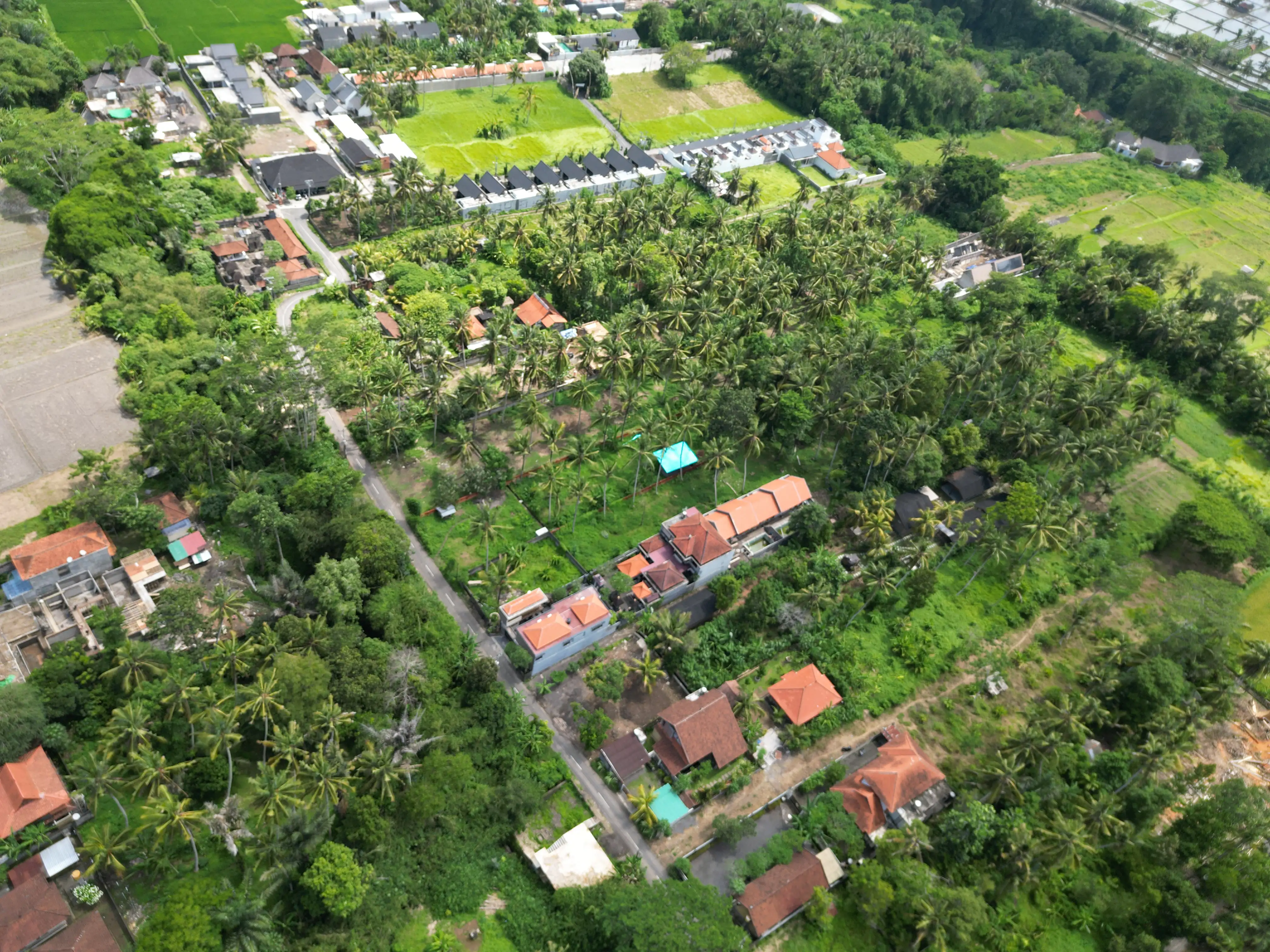 Land 0m² in Indonesia, Ubud. Priced at 334425$ rent photo-2