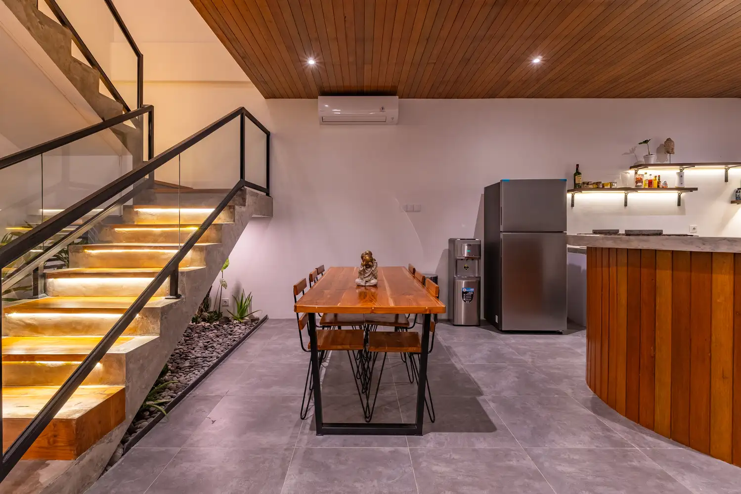Villa 180m² in Indonesia, Canggu. Priced at 280000$ rent photo-10