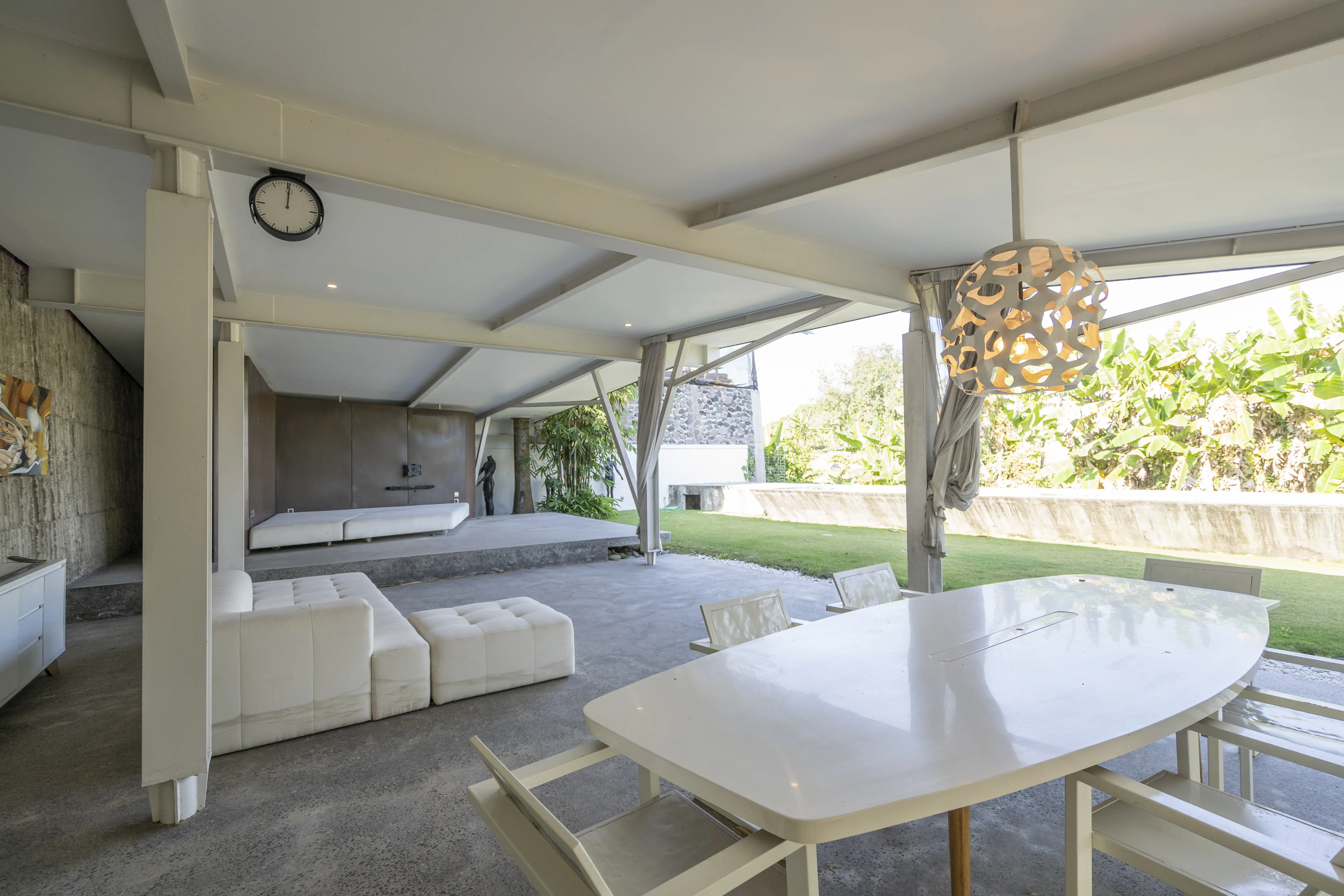 Villa 393m² in Indonesia, Canggu. Priced at 1100000$ rent photo-21