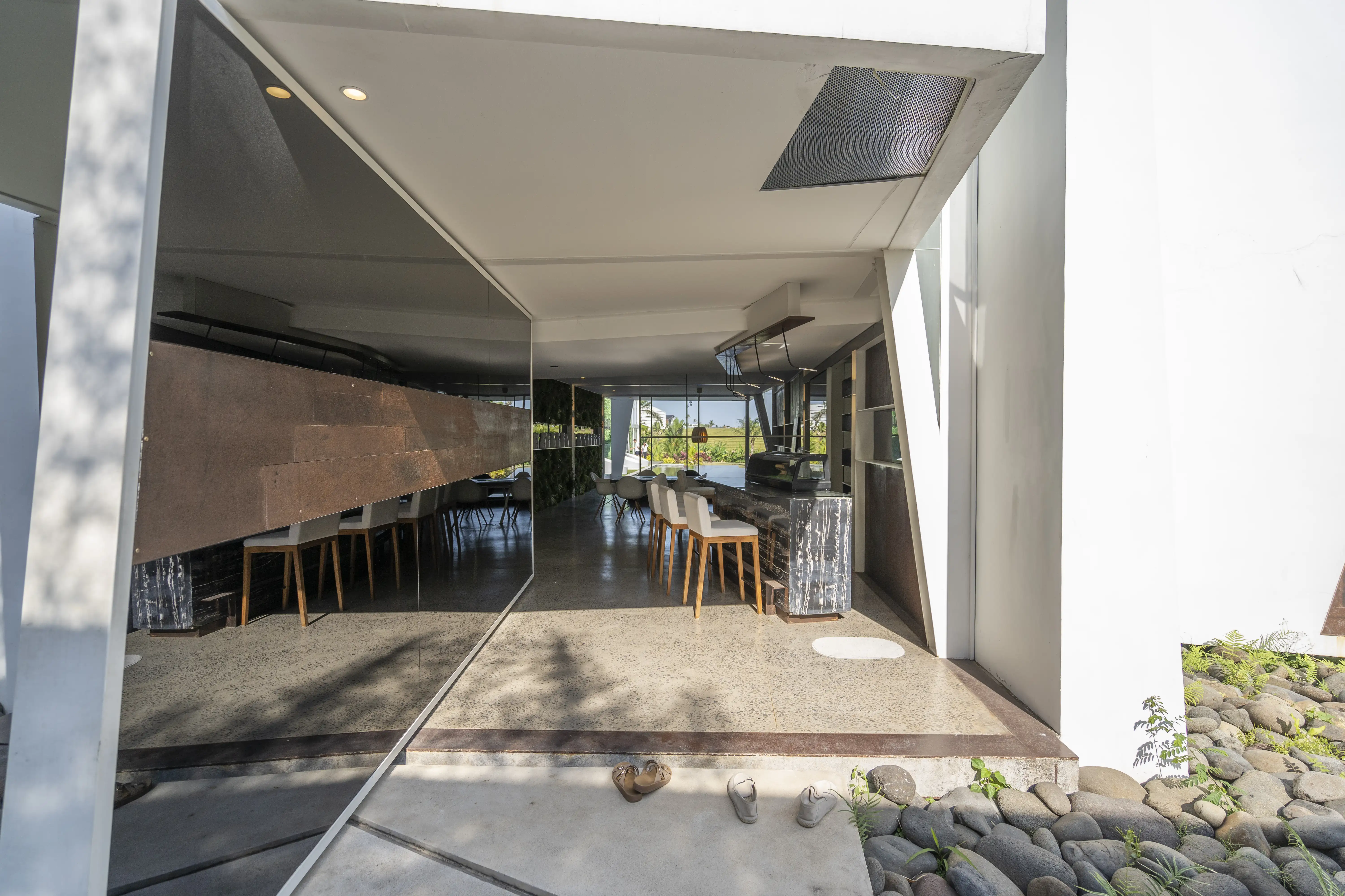 Villa 393m² in Indonesia, Canggu. Priced at 1100000$ rent photo-22