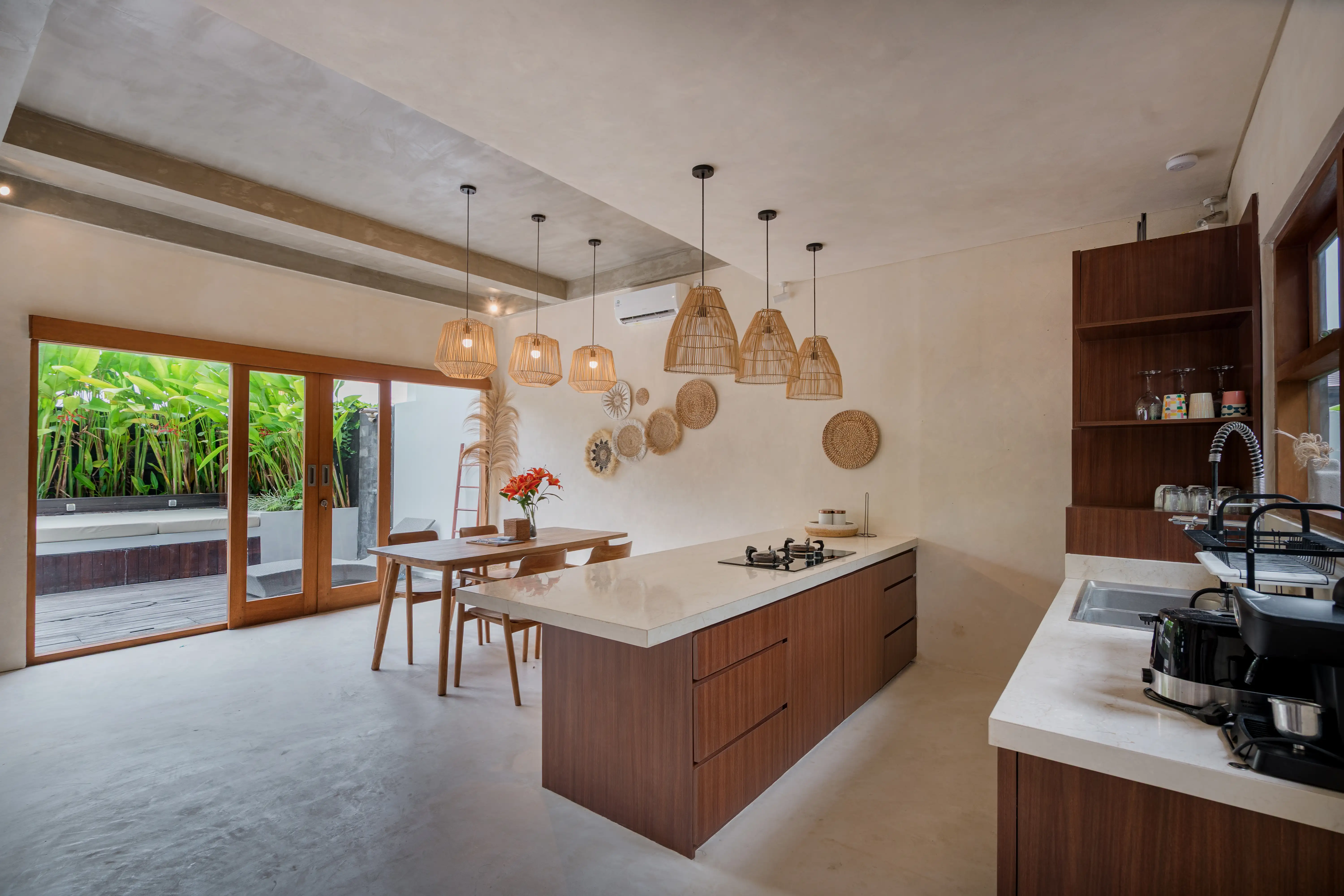 Villa 100m² in Indonesia, Canggu. Priced at 230000$ rent photo-21