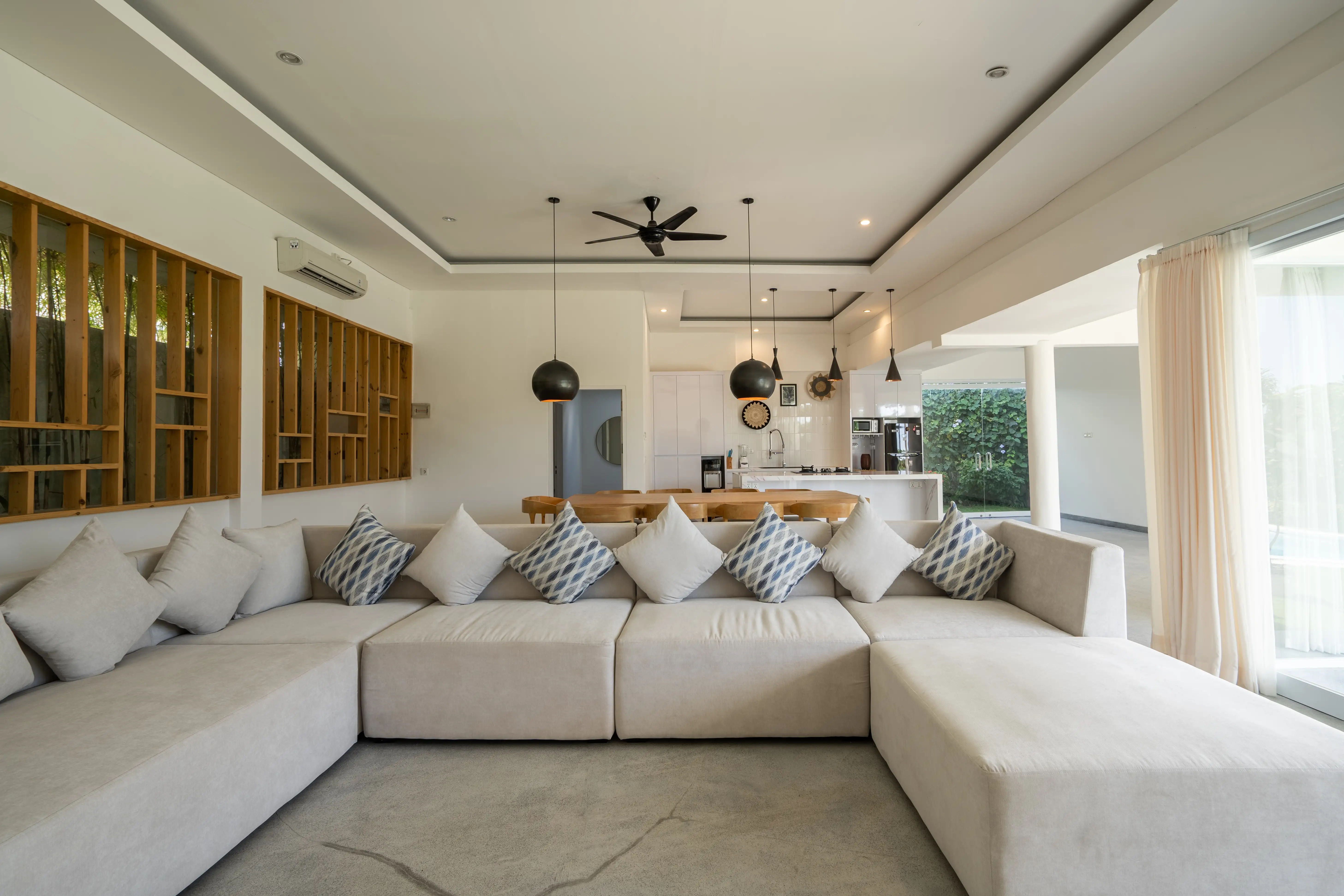 Villa 400m² in Indonesia, Canggu. Priced at 586400$ rent photo-1