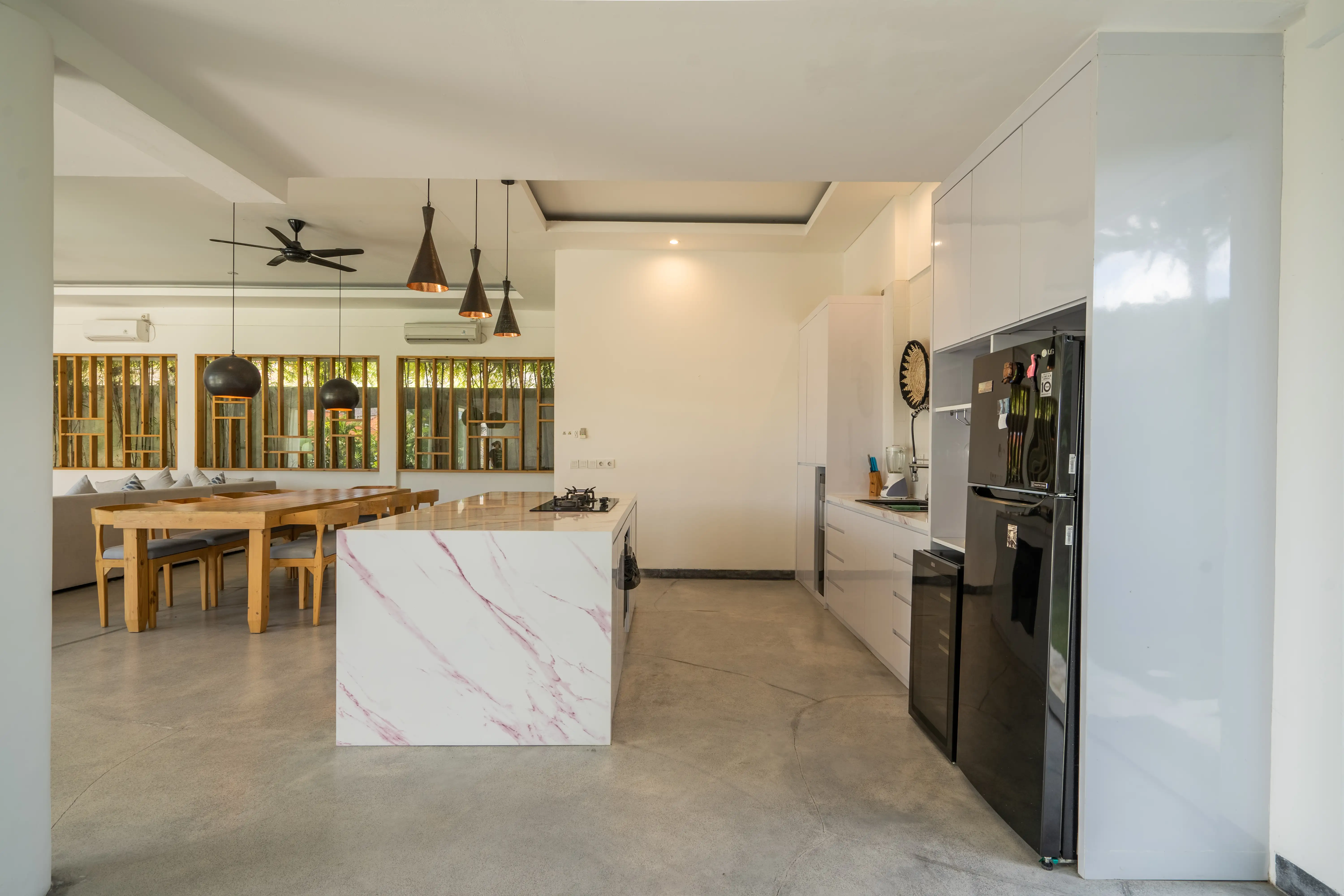 Villa 400m² in Indonesia, Canggu. Priced at 586400$ rent photo-9