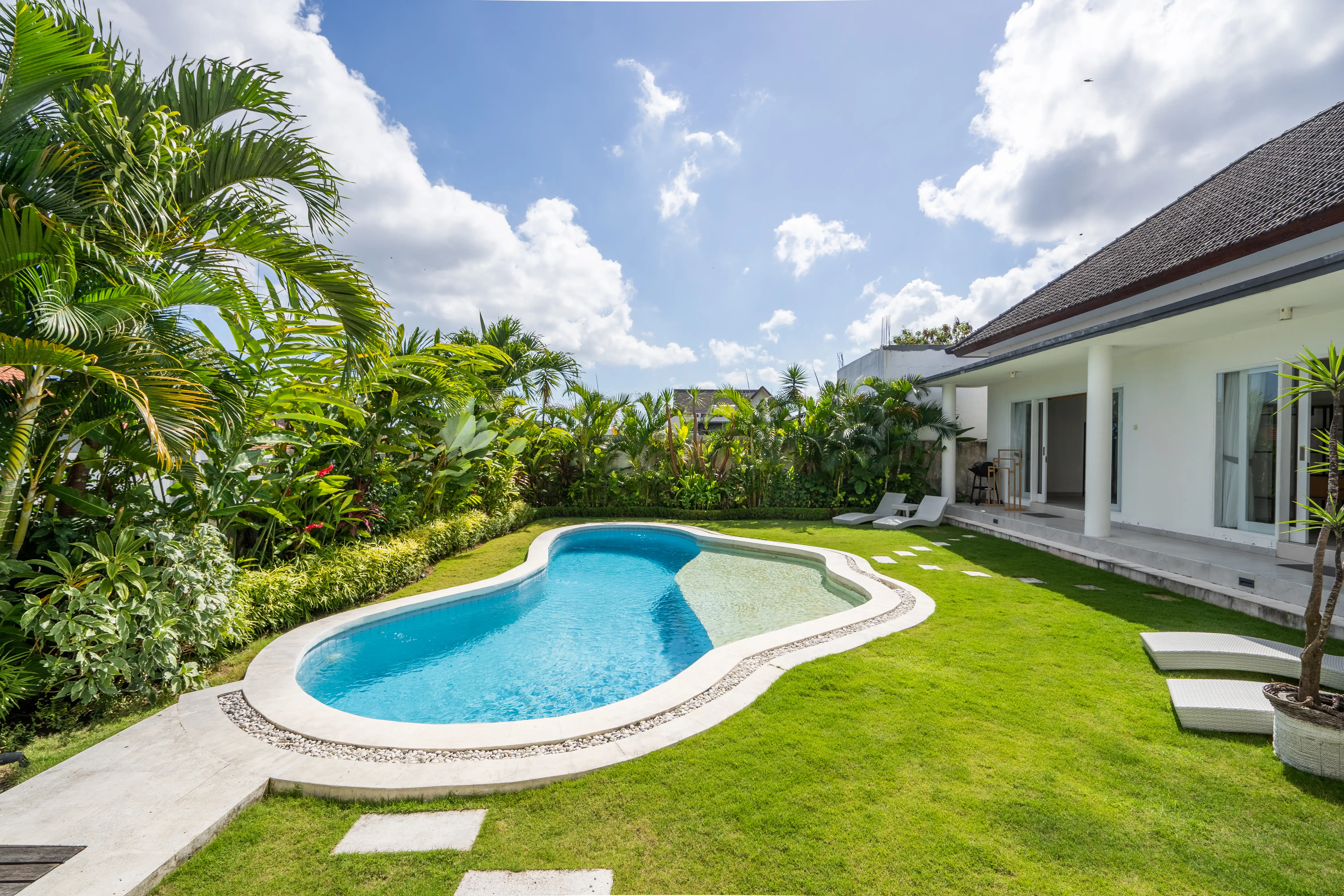 Villa 400m² in Indonesia, Canggu. Priced at 586400$ rent photo-24