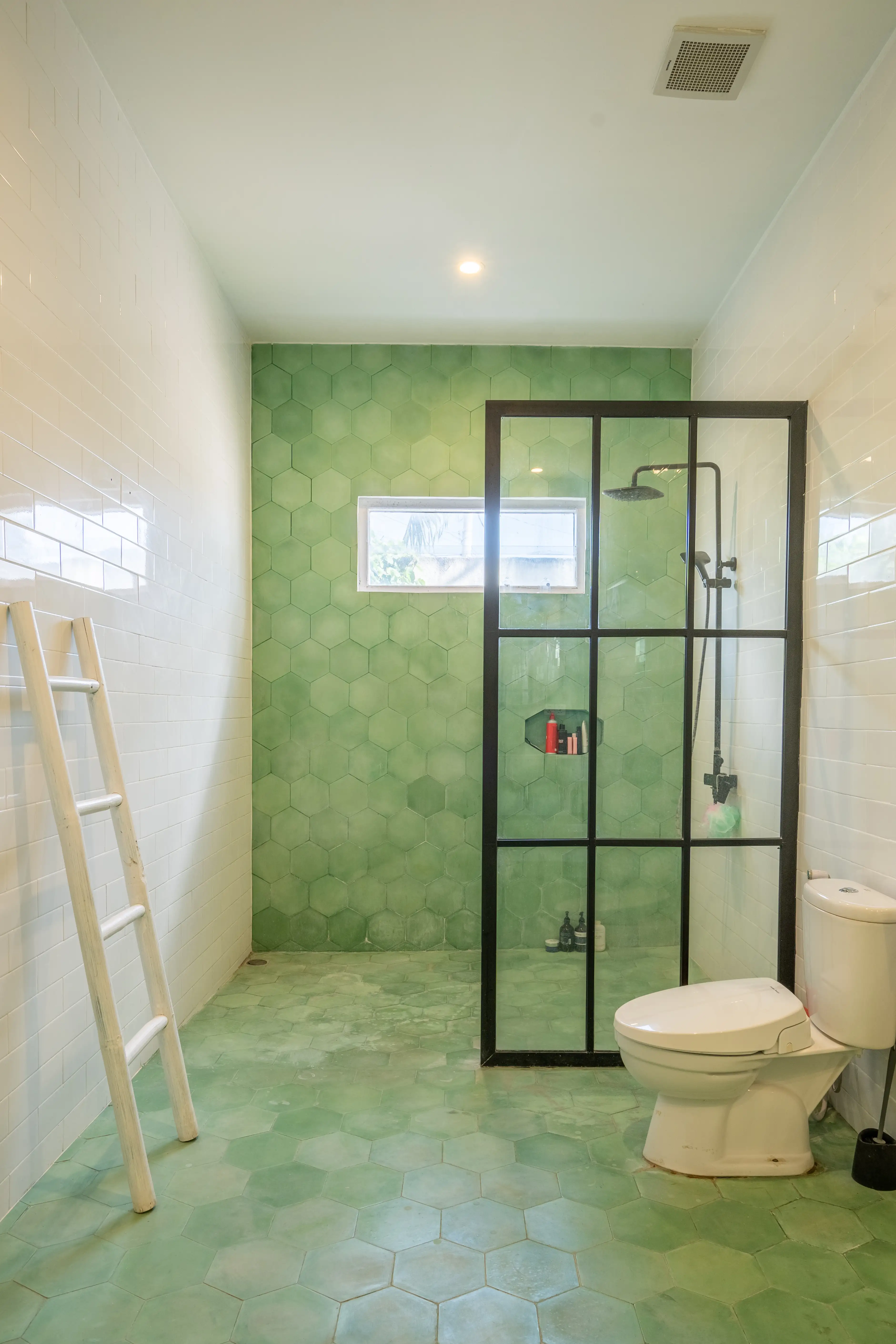 Villa 400m² in Indonesia, Canggu. Priced at 586400$ rent photo-26