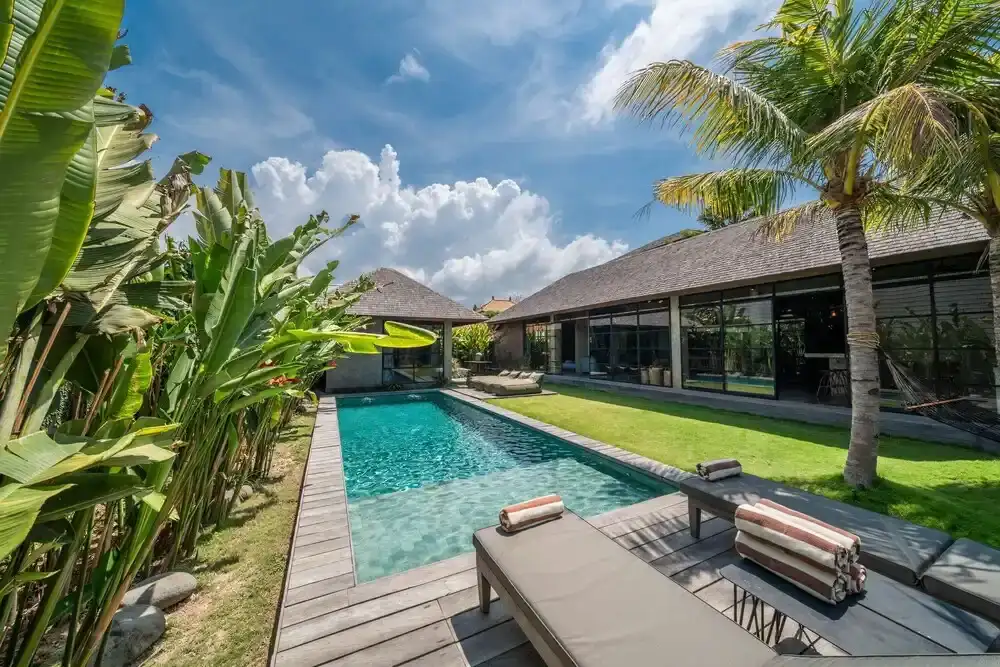Villa 250m² in Indonesia, Canggu. Priced at 850000$ rent photo-44