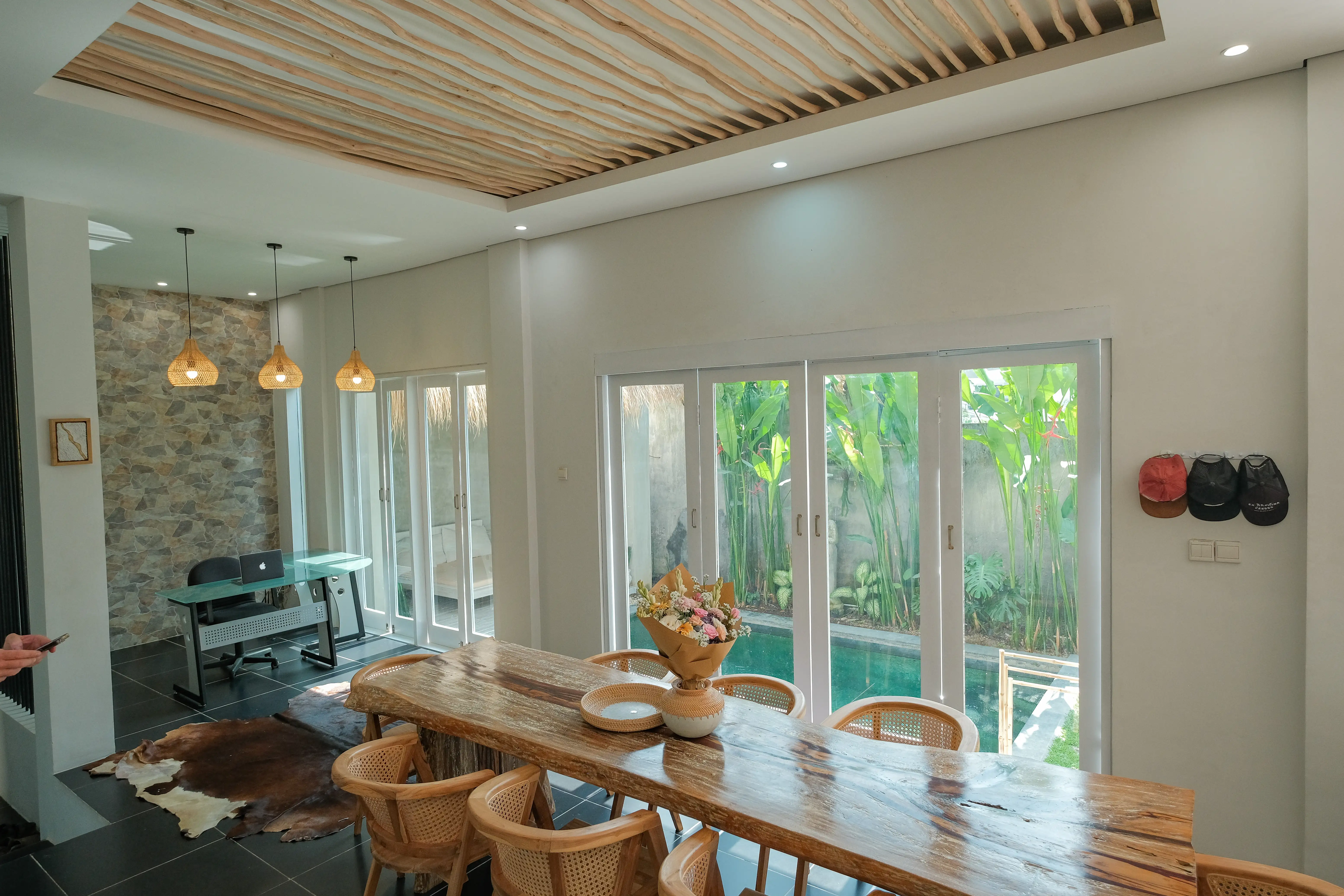 Villa 204m² in Indonesia, Canggu. Priced at 135000$ rent photo-22