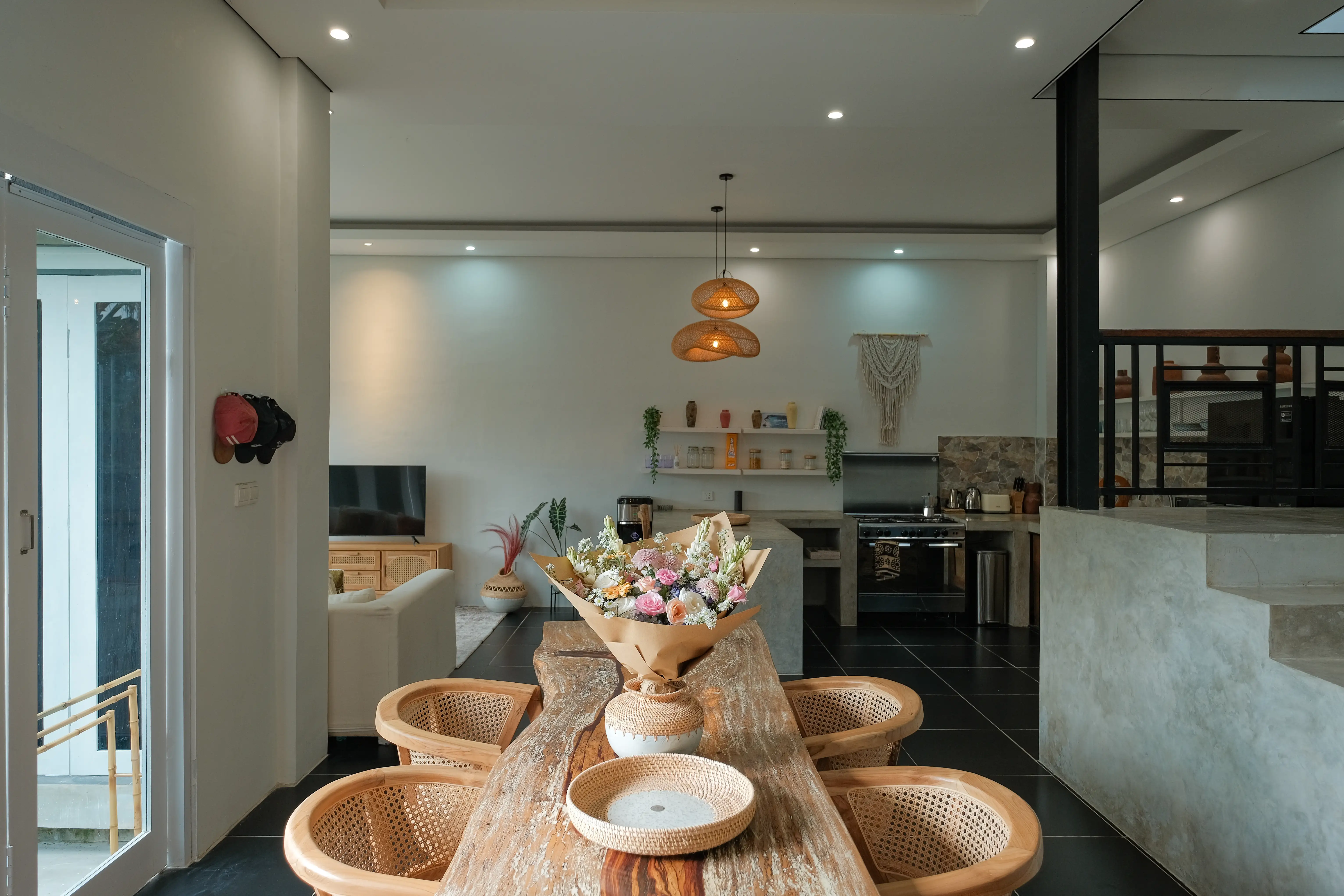 Villa 204m² in Indonesia, Canggu. Priced at 135000$ rent photo-24