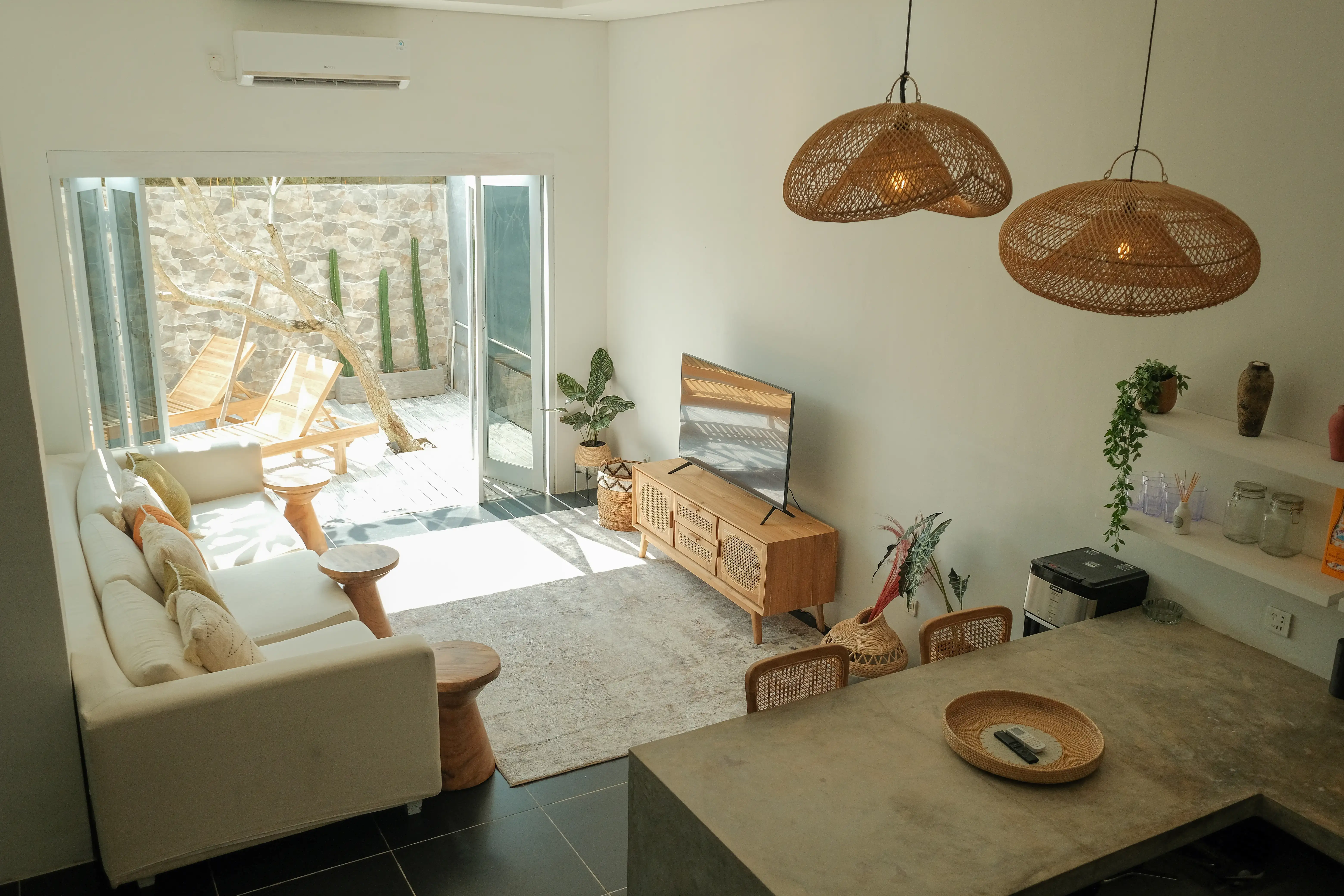 Villa 204m² in Indonesia, Canggu. Priced at 135000$ rent photo-27