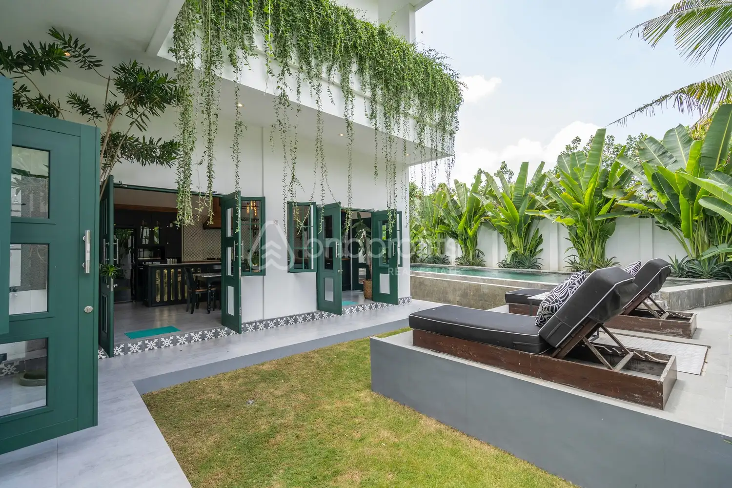 Villa 307m² in Indonesia, Canggu. Priced at 690000$ rent photo-2