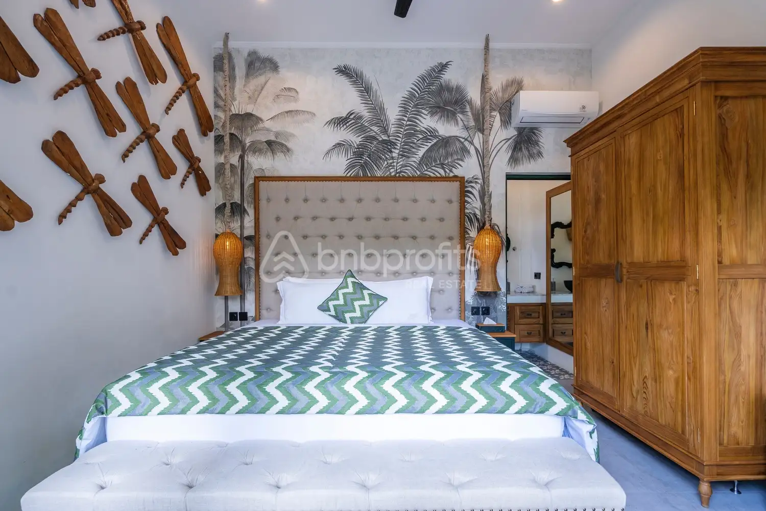 Villa 307m² in Indonesia, Canggu. Priced at 690000$ rent photo-8