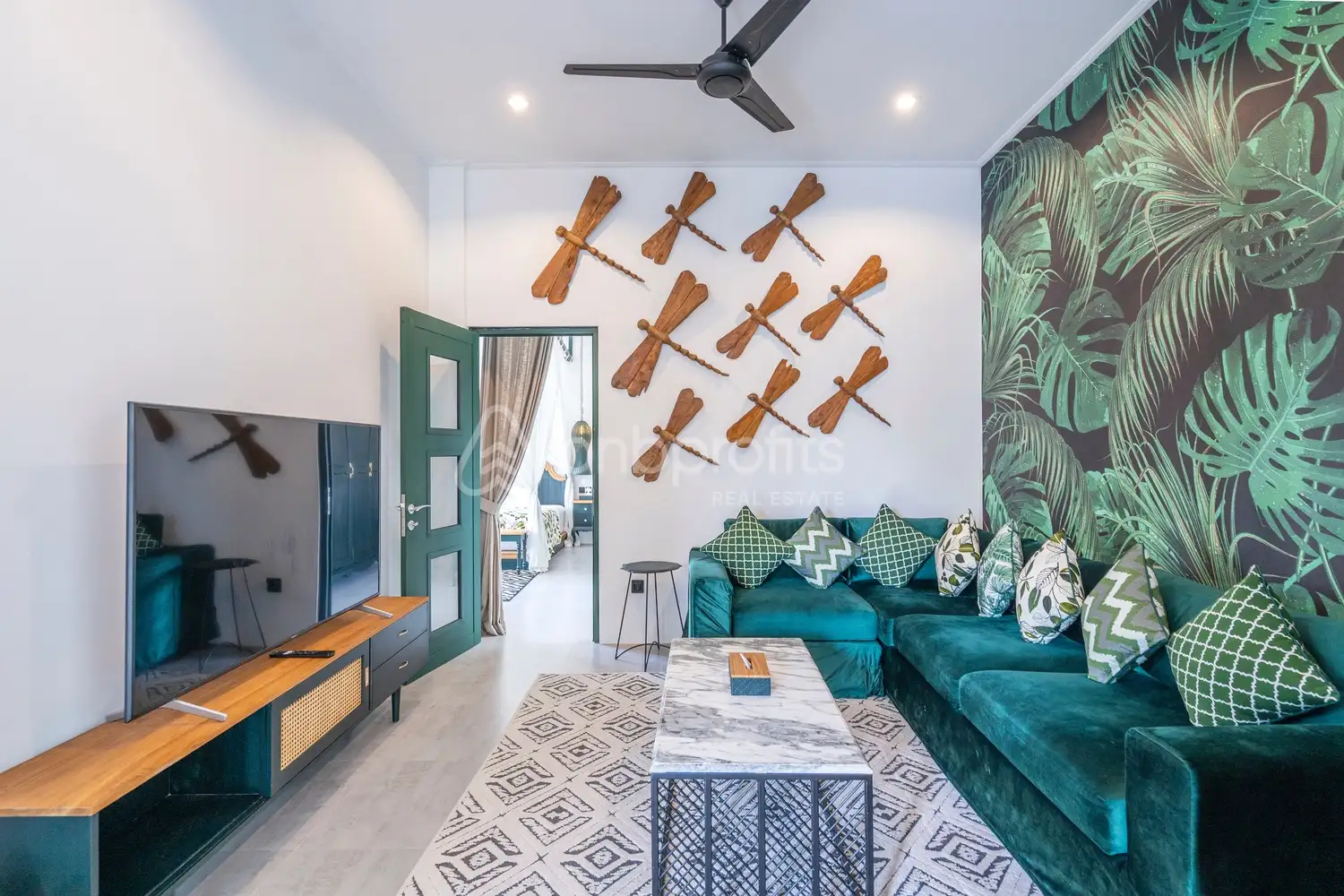 Villa 307m² in Indonesia, Canggu. Priced at 690000$ rent photo-19