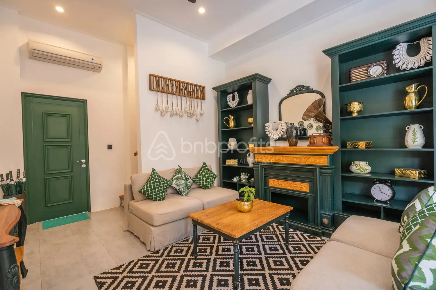 Villa 307m² in Indonesia, Canggu. Priced at 690000$ rent photo-24