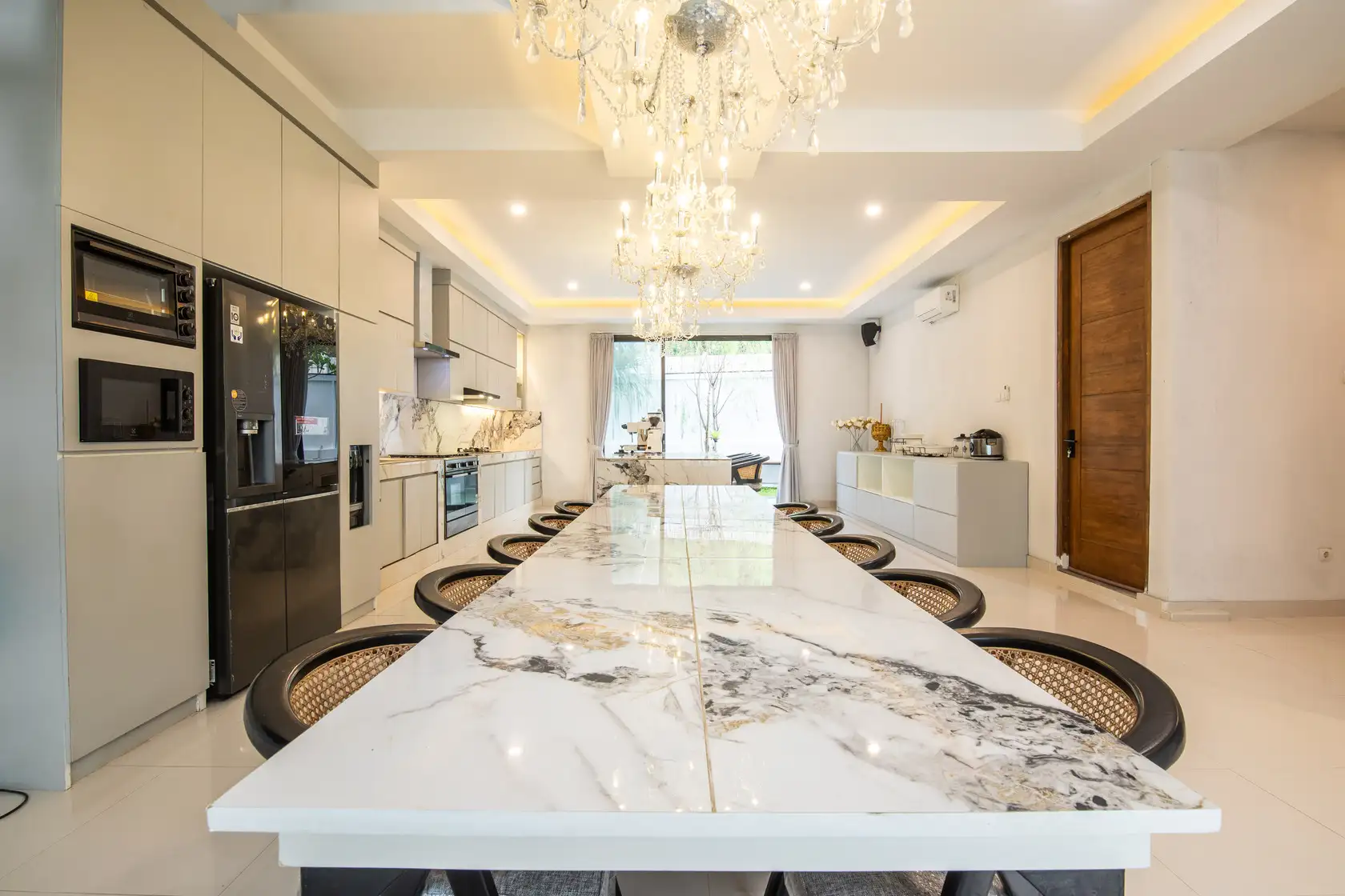 Villa 880m² in Indonesia, Bukit. Priced at 807791$ rent photo-24