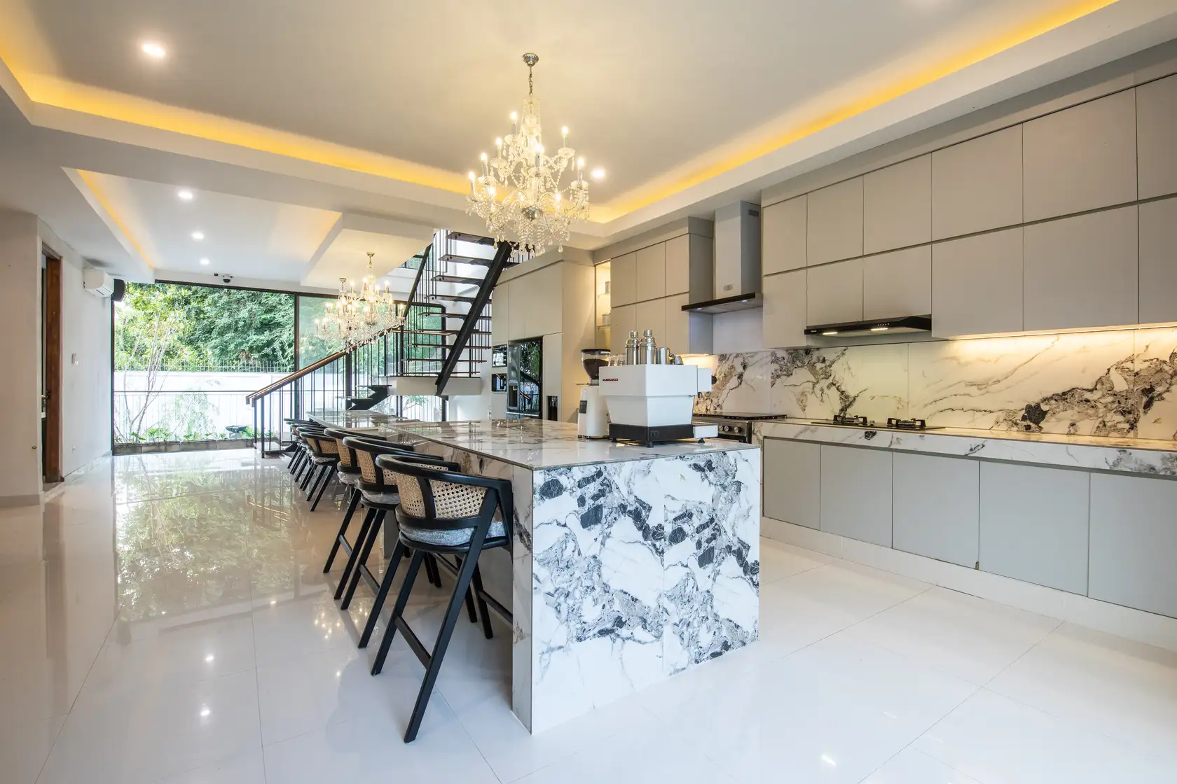 Villa 880m² in Indonesia, Bukit. Priced at 807791$ rent photo-46