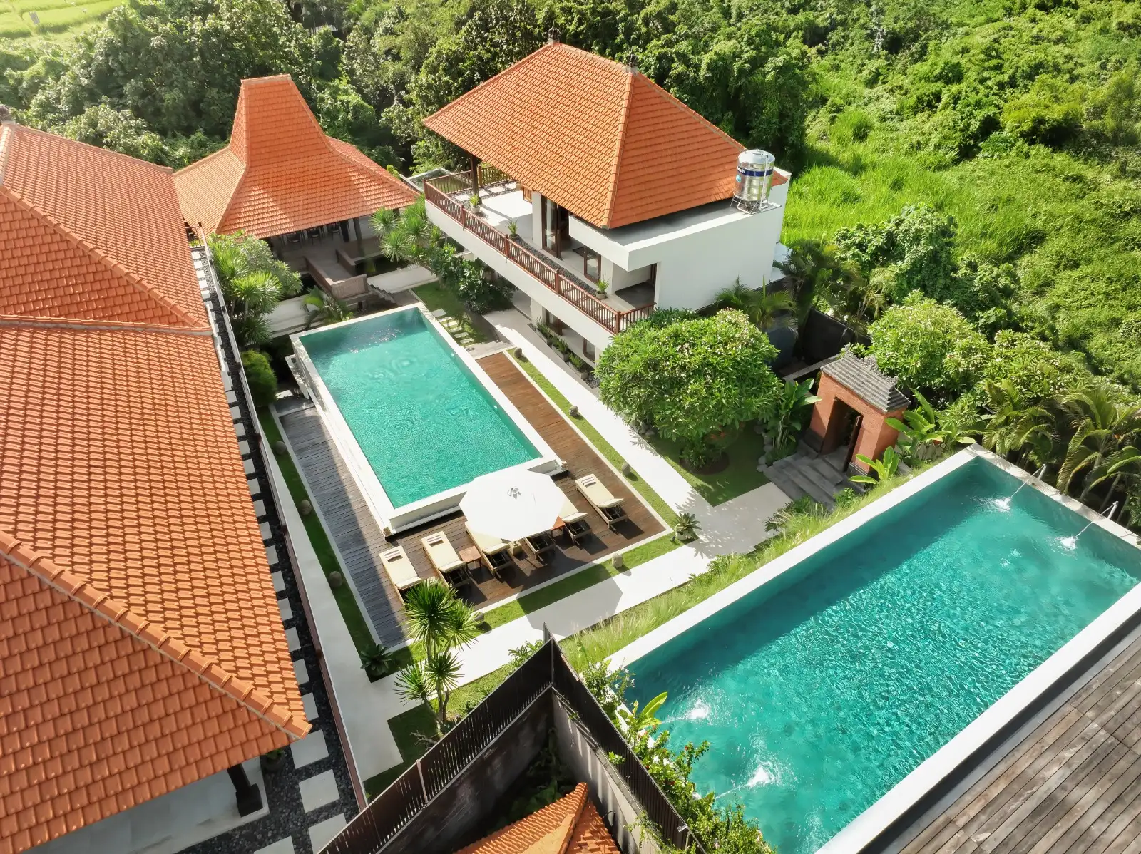 Villa 1474m² in Indonesia, Canggu. Priced at 2370000$ rent photo-2