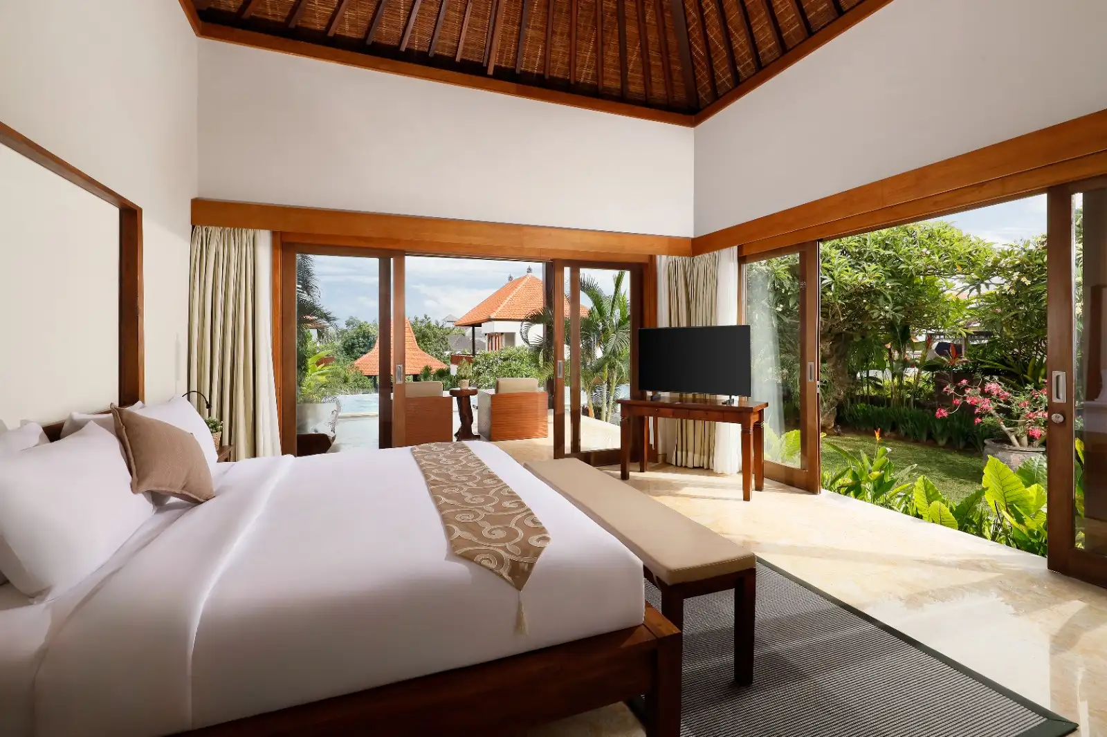 Villa 1474m² in Indonesia, Canggu. Priced at 2370000$ rent photo-19