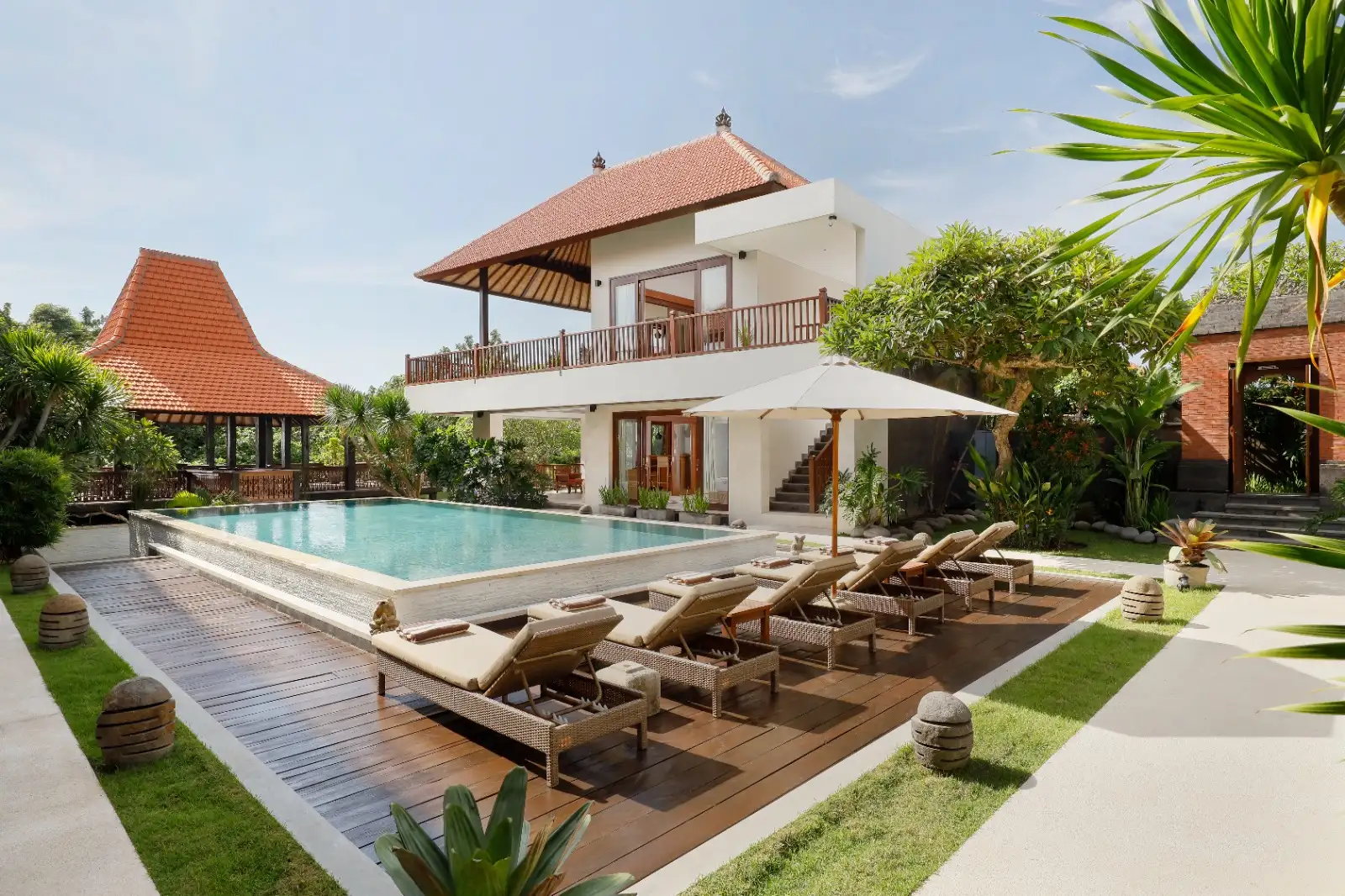 Villa 1474m² in Indonesia, Canggu. Priced at 2370000$ rent photo-31