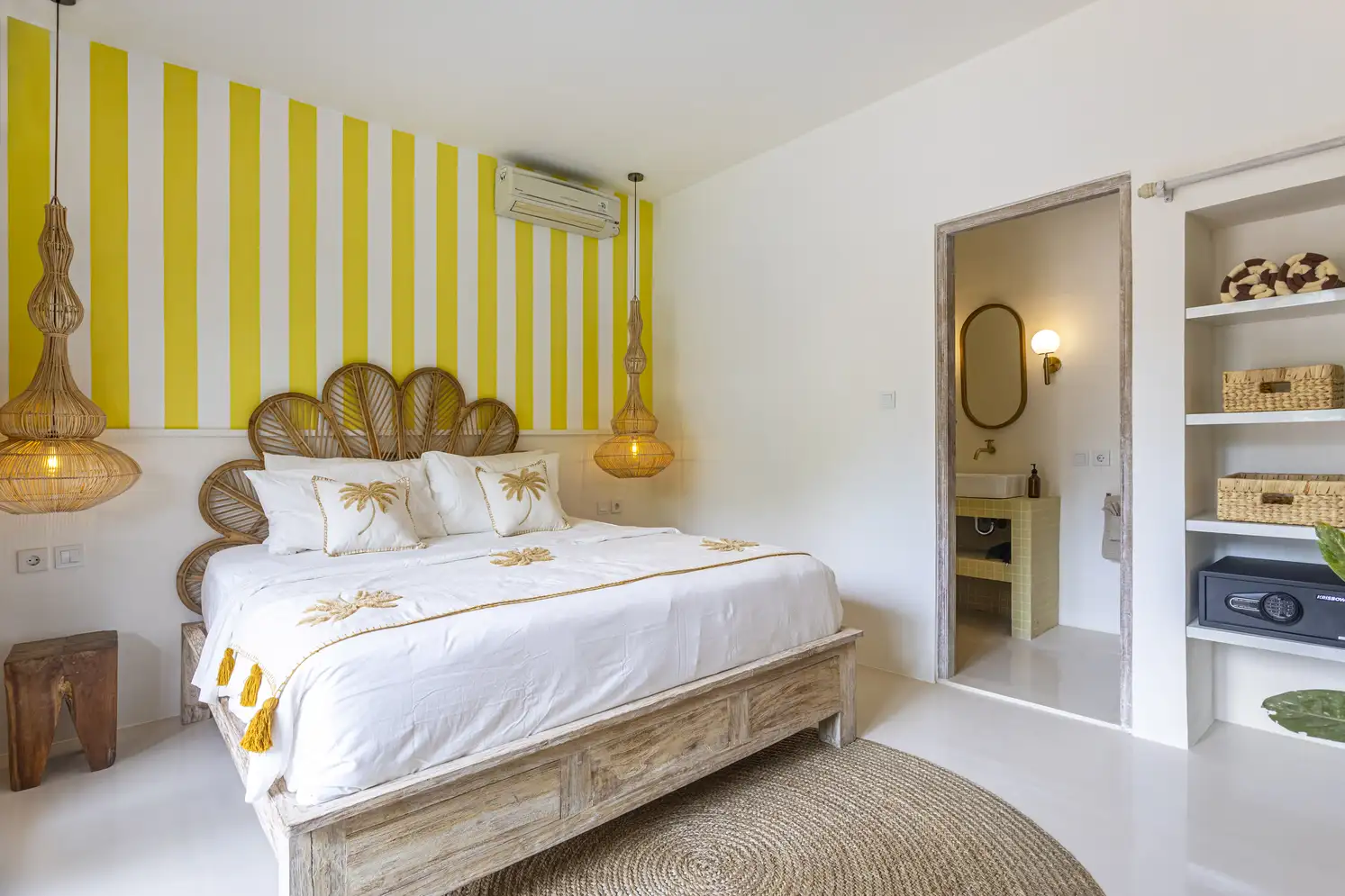 Villa 270m² in Indonesia, Canggu. Priced at 365000$ rent photo-24
