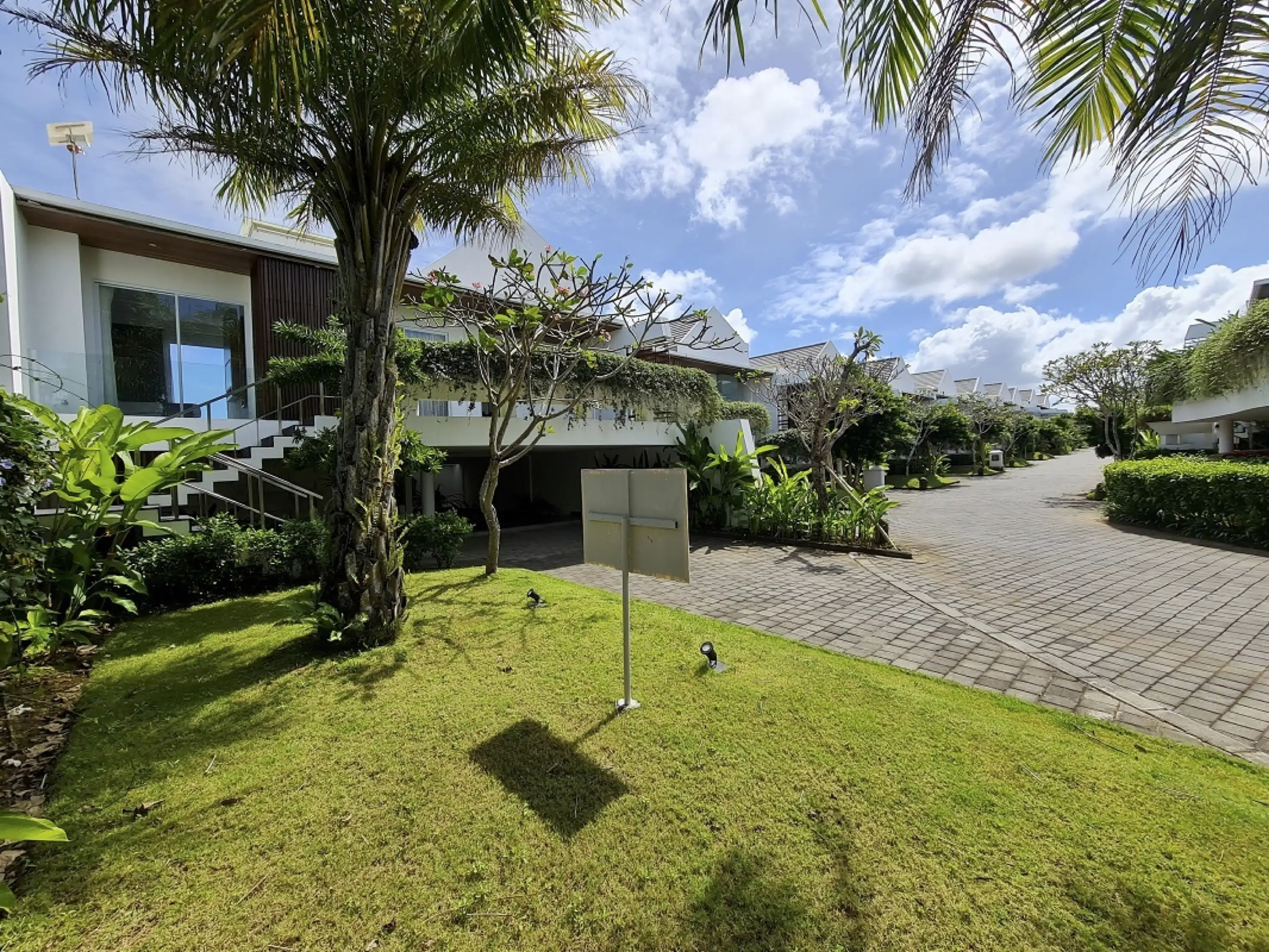 Villa 196m² in Indonesia, Bukit. Priced at 329579$ rent photo-1