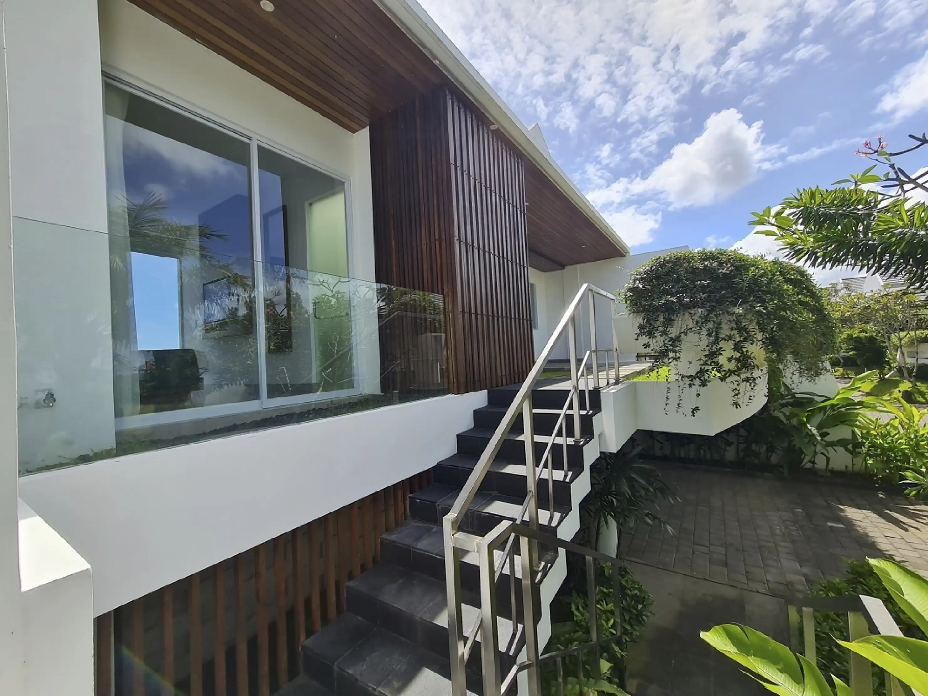 Villa 196m² in Indonesia, Bukit. Priced at 329579$ rent photo-2