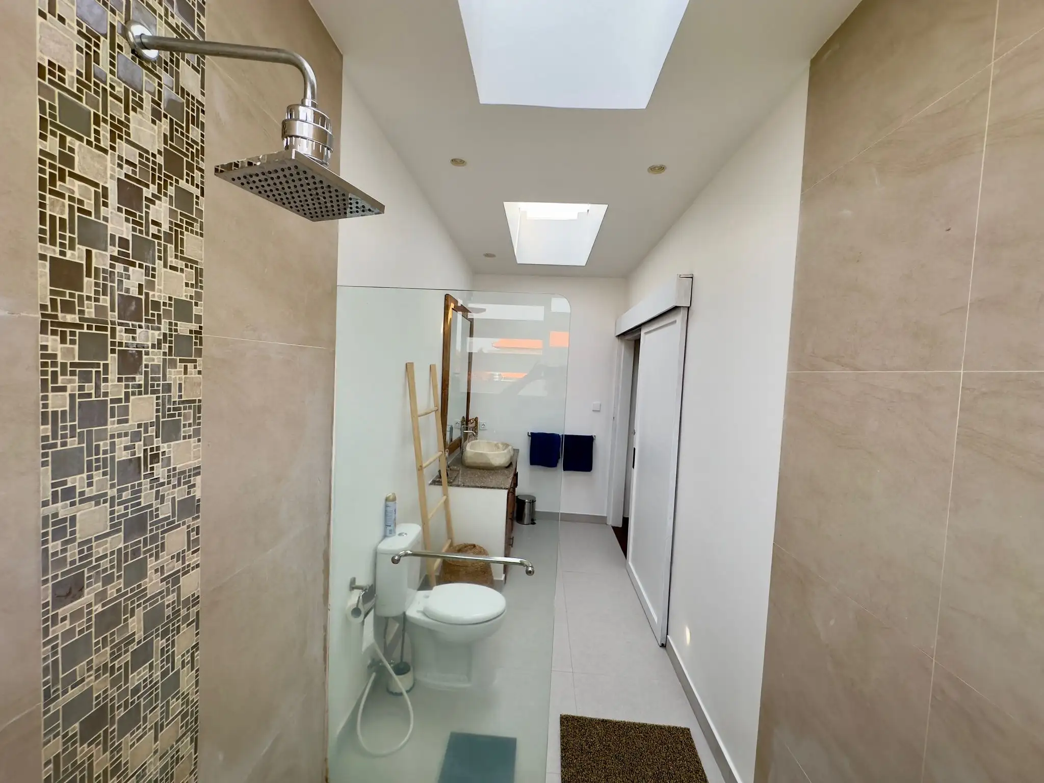 Flat 90m² in Indonesia, Canggu. Priced at 150000$ rent photo-6