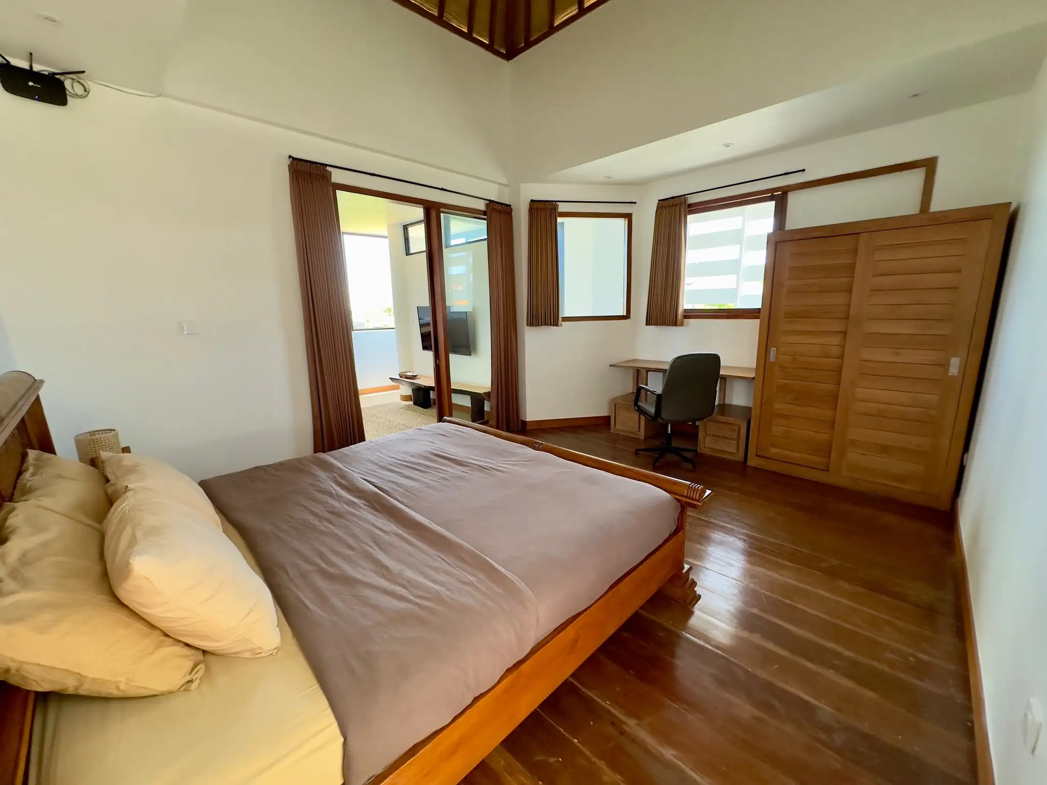 Flat 90m² in Indonesia, Canggu. Priced at 150000$ rent photo-12