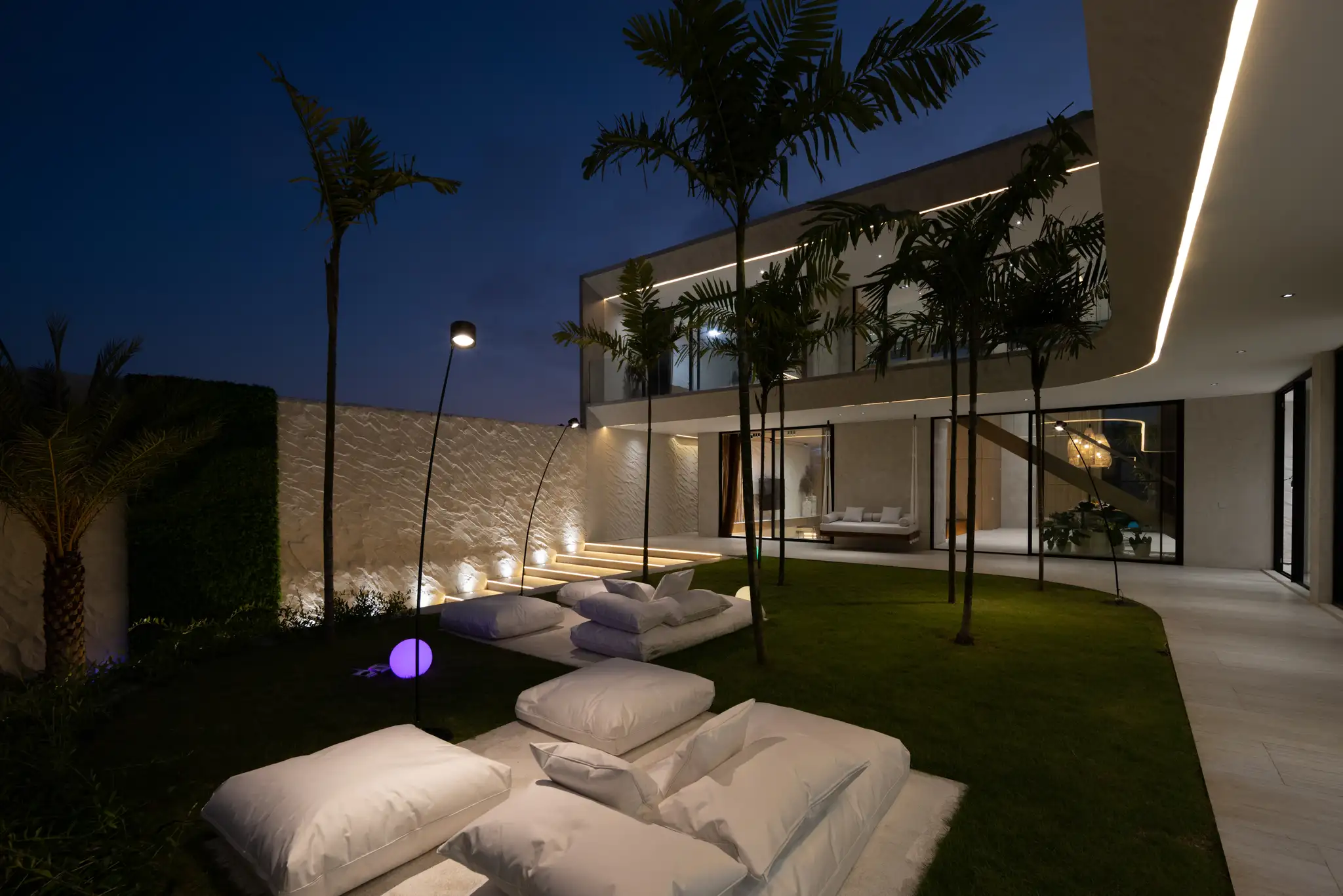 Villa 414m² in Indonesia, Bukit. Priced at 1800000$ rent photo-3