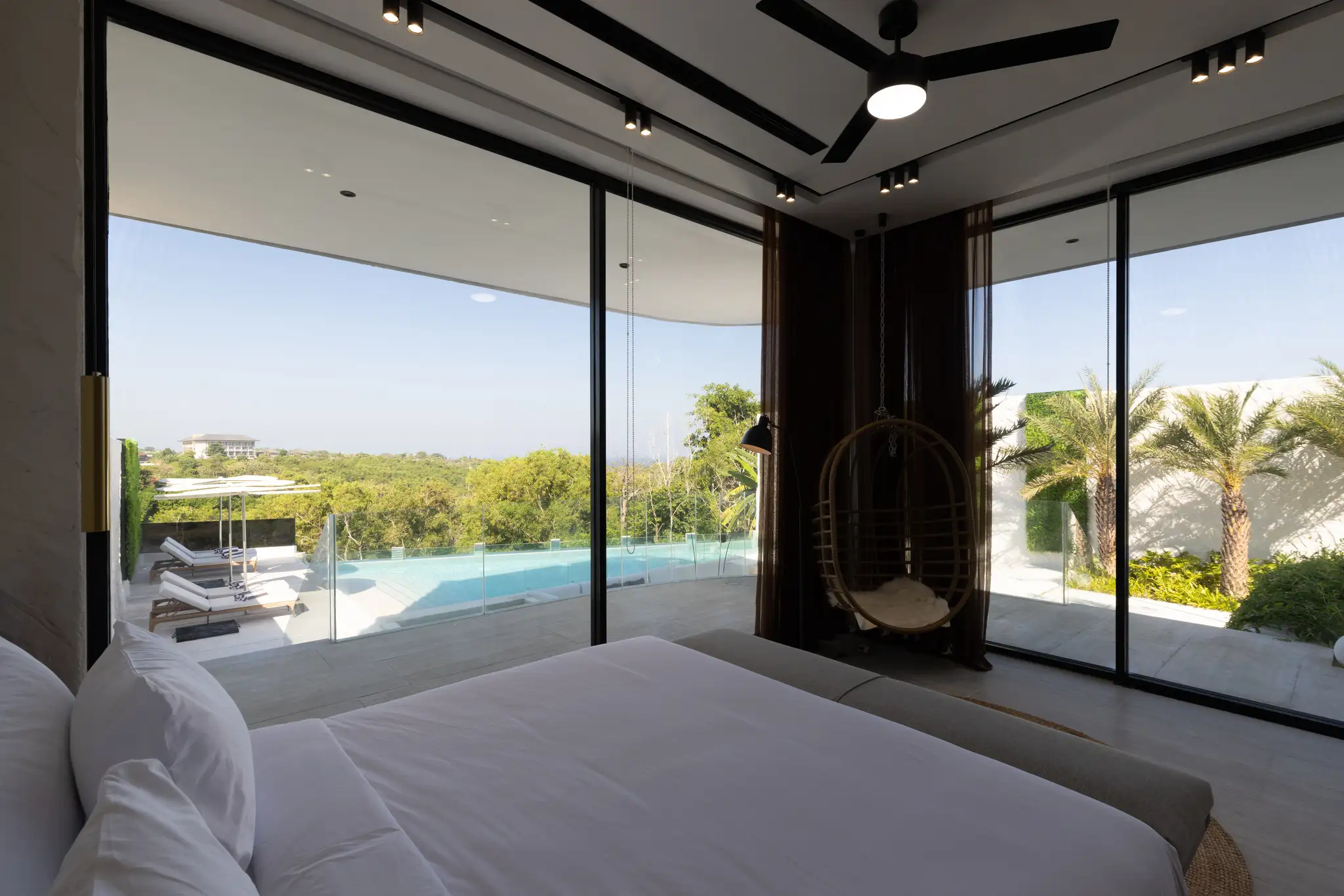 Villa 414m² in Indonesia, Bukit. Priced at 1800000$ rent photo-22