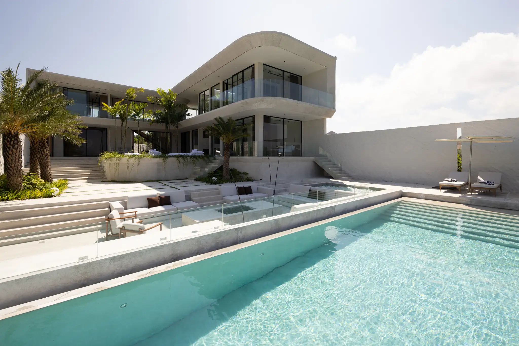 Villa 414m² in Indonesia, Bukit. Priced at 1800000$ rent photo-28