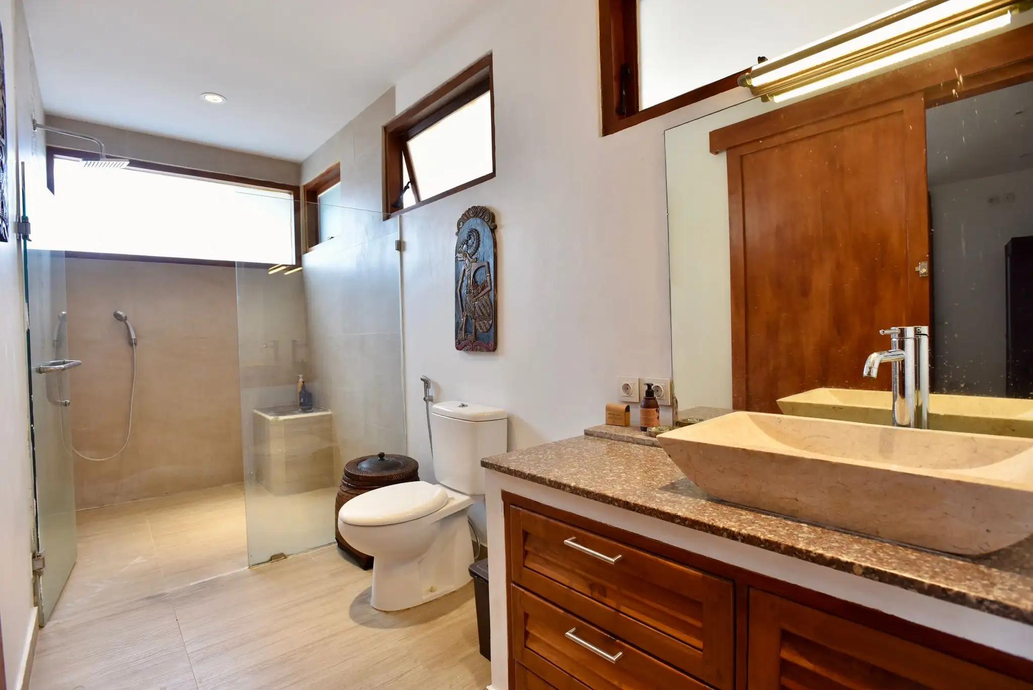 Flat 80m² in Indonesia, Canggu. Priced at 160000$ rent photo-3
