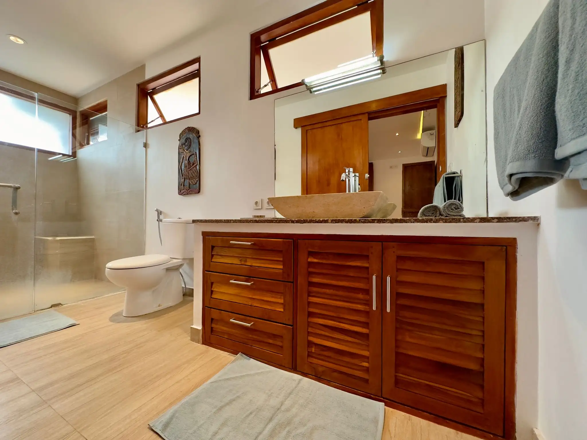 Flat 80m² in Indonesia, Canggu. Priced at 160000$ rent photo-5
