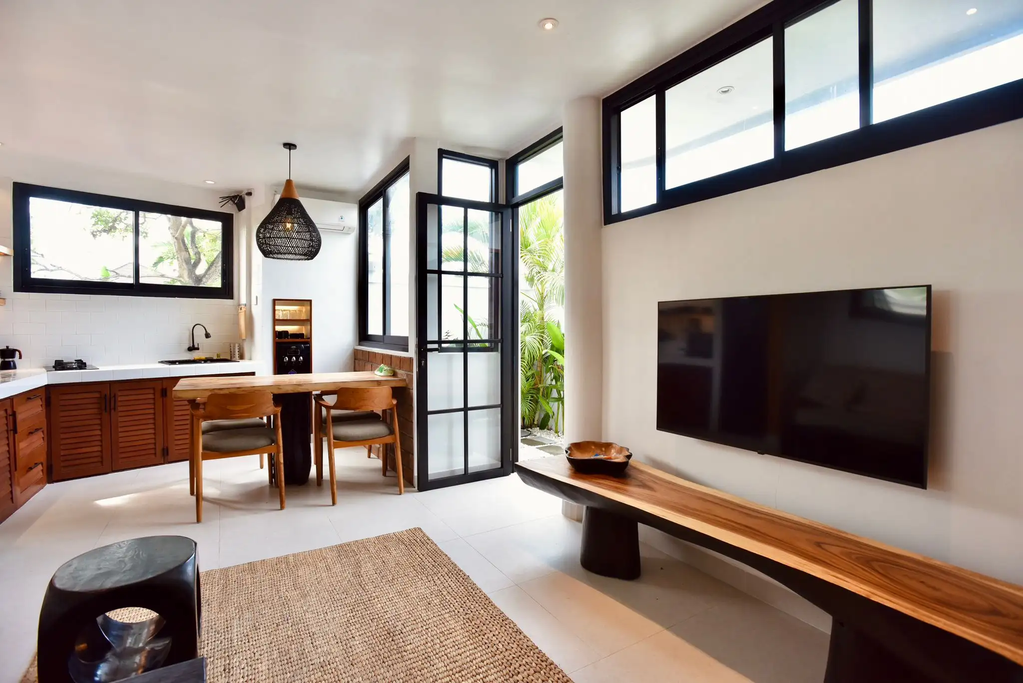 Flat 80m² in Indonesia, Canggu. Priced at 160000$ rent photo-20