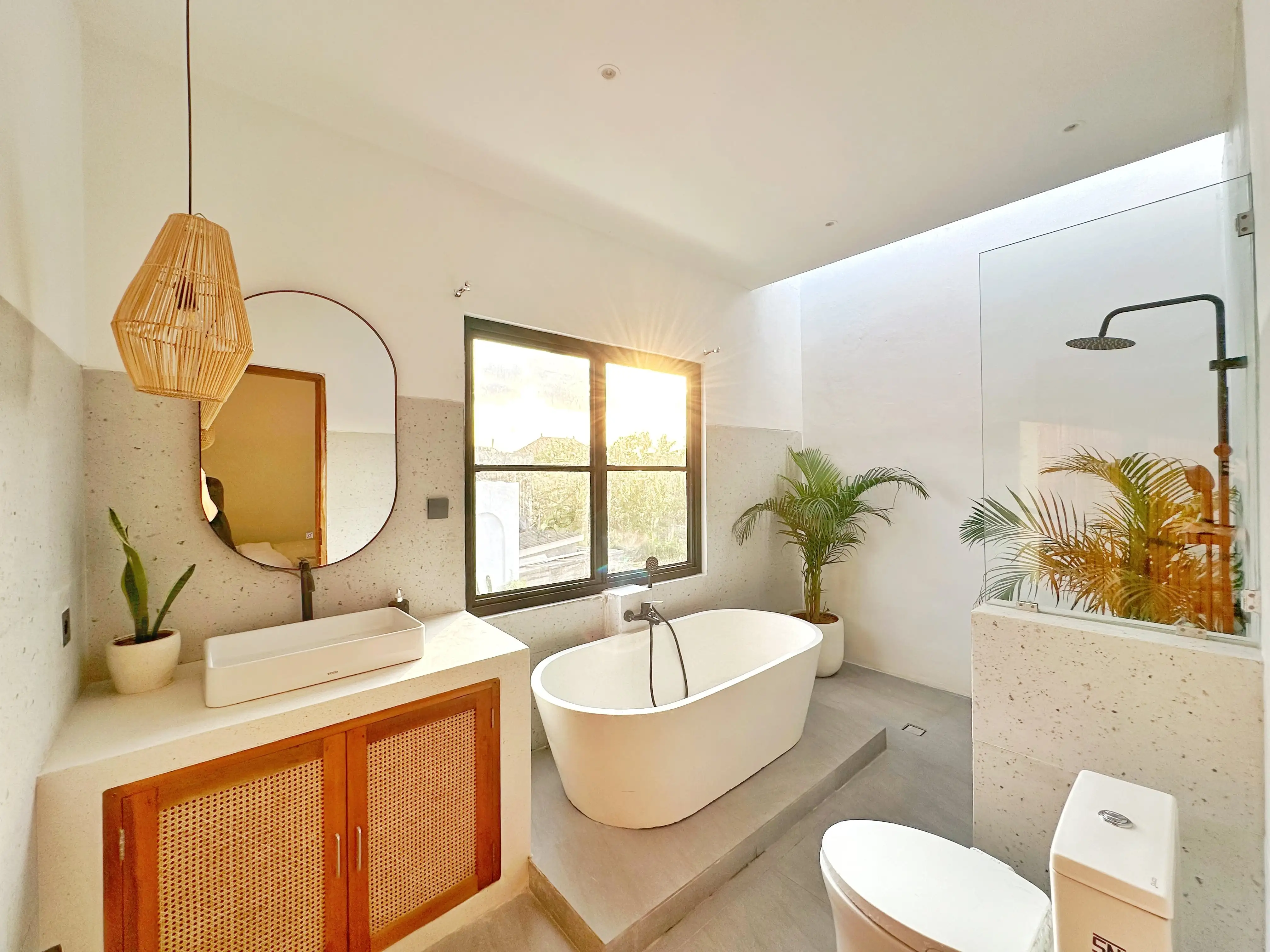 Villa 190m² in Indonesia, Canggu. Priced at 250000$ rent photo-4