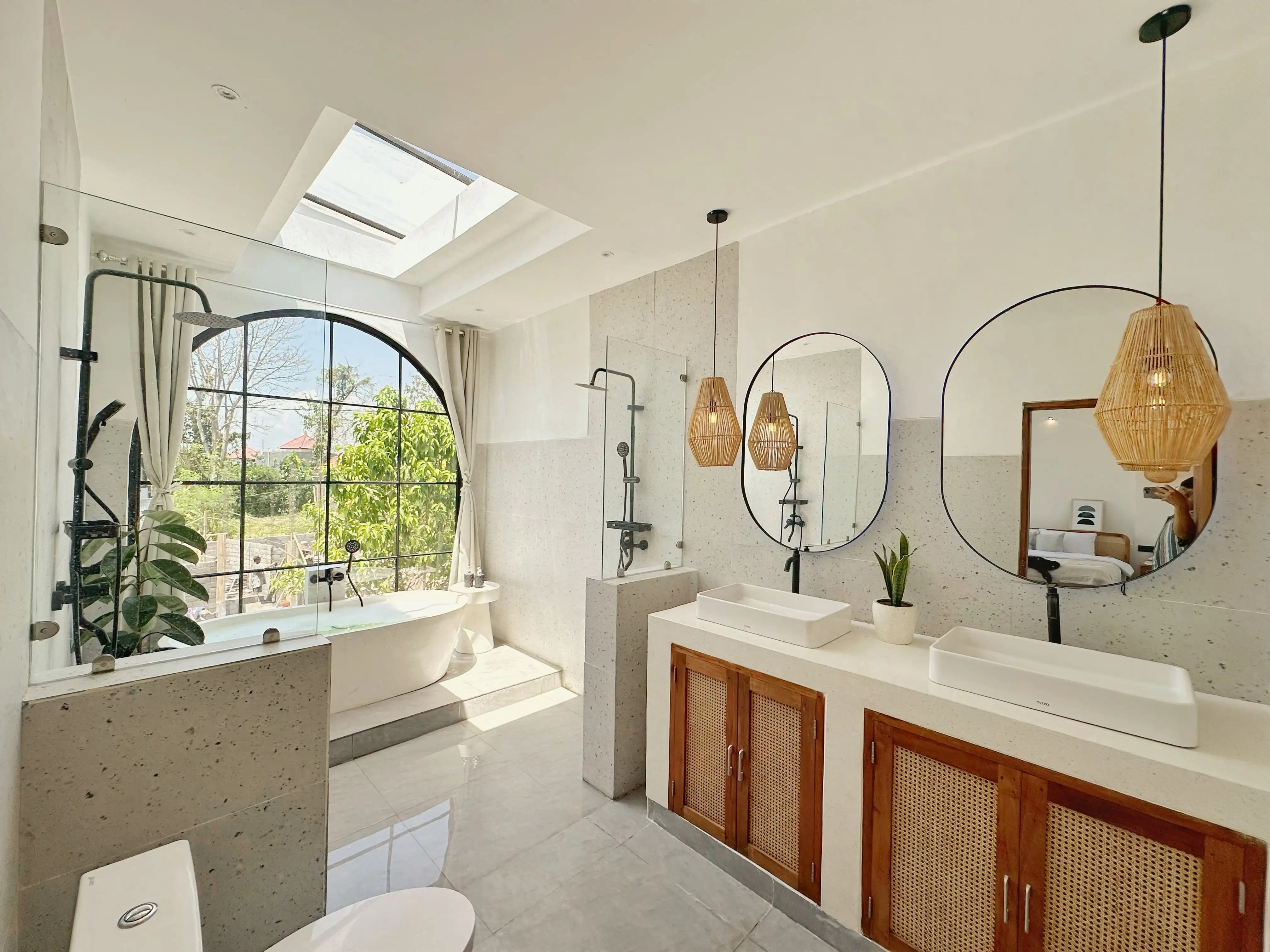 Villa 190m² in Indonesia, Canggu. Priced at 250000$ rent photo-7